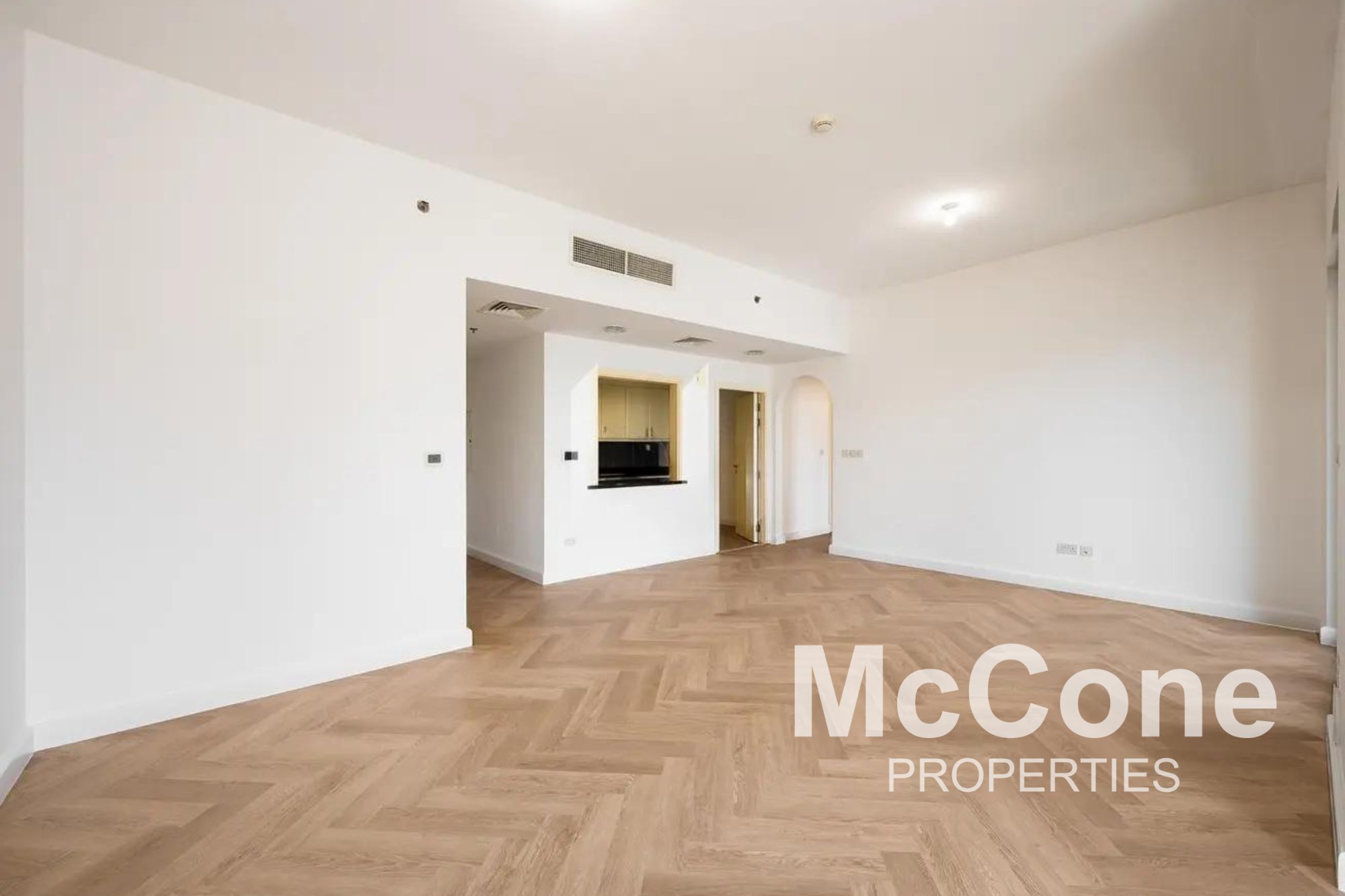 2 Bedroom Apartment for Rent in Shams 2, Jumeirah Beach Residence — photo 3 of 11