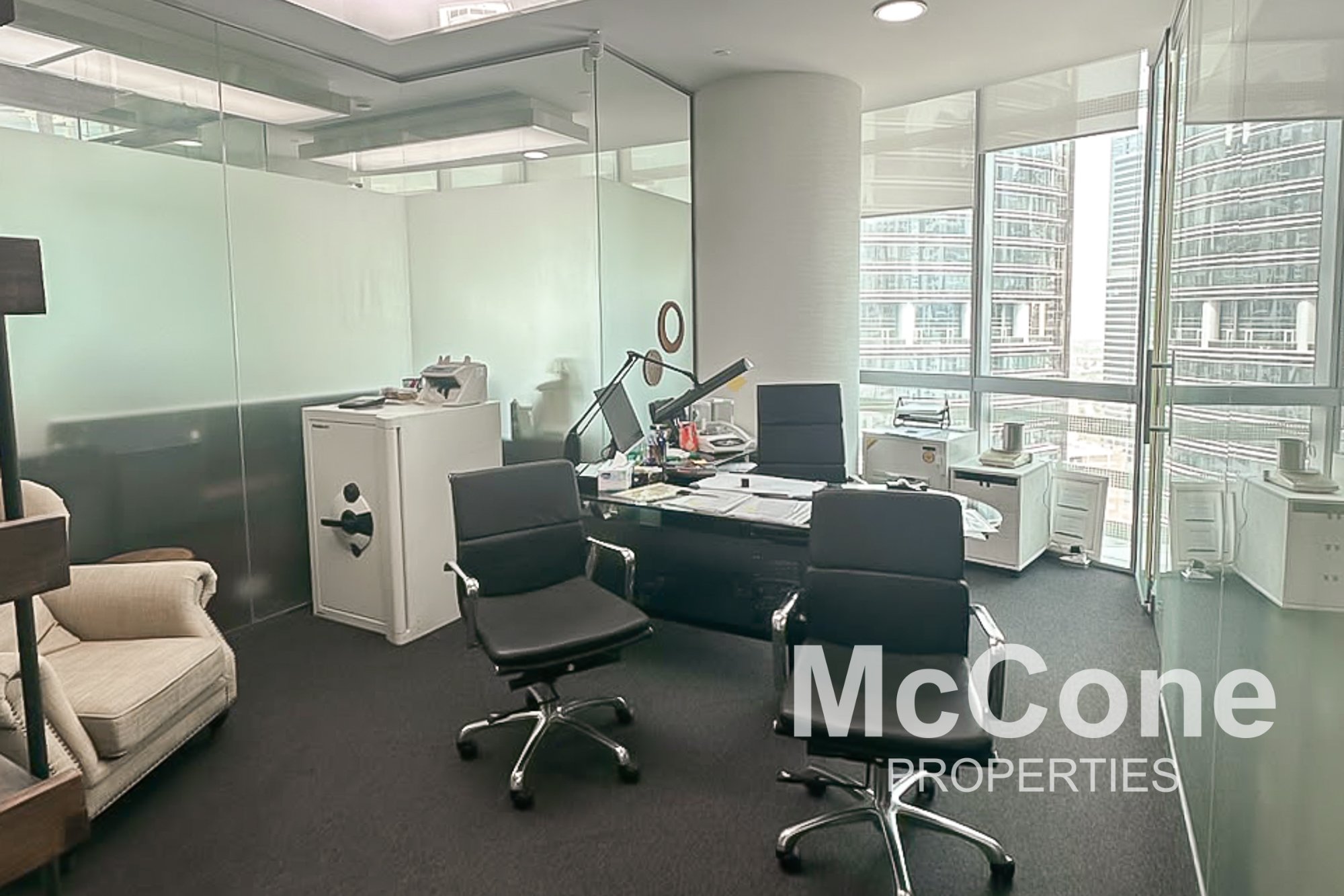 Office for Rent in Almas Tower, Jumeirah Lake Towers — photo 2 of 17