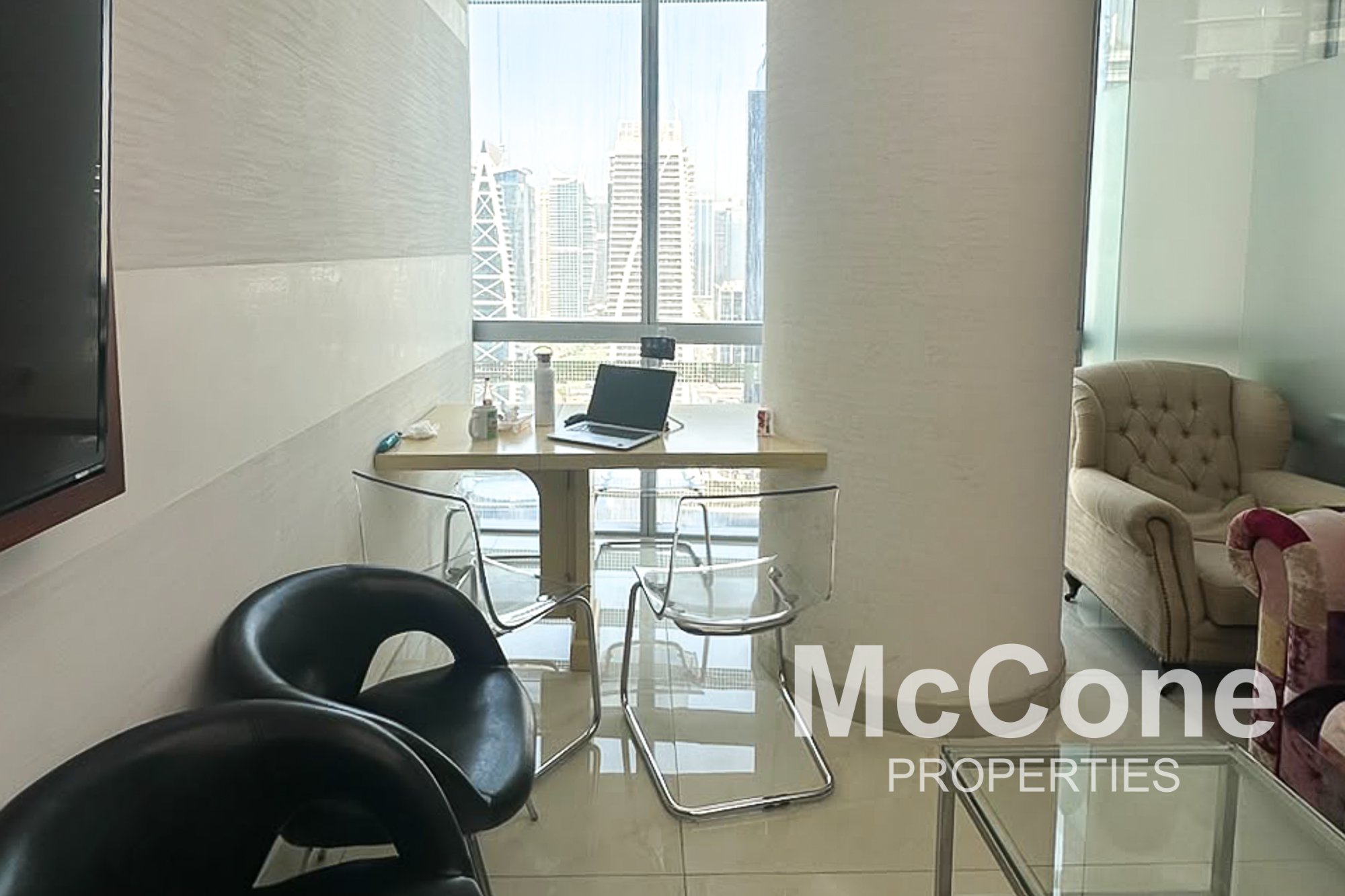 Office for Rent in Almas Tower, Jumeirah Lake Towers — photograph 11 of 17