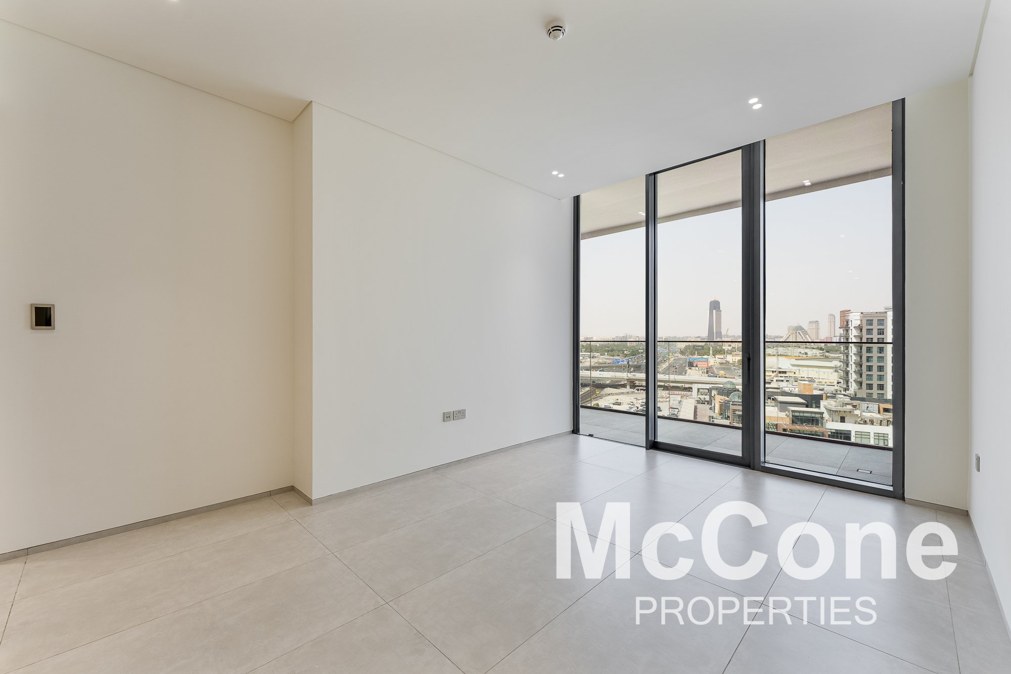 2 Bedroom Apartment for Sale in Binghatti Pinnacle, Al Jaddaf — photo 5 of 19
