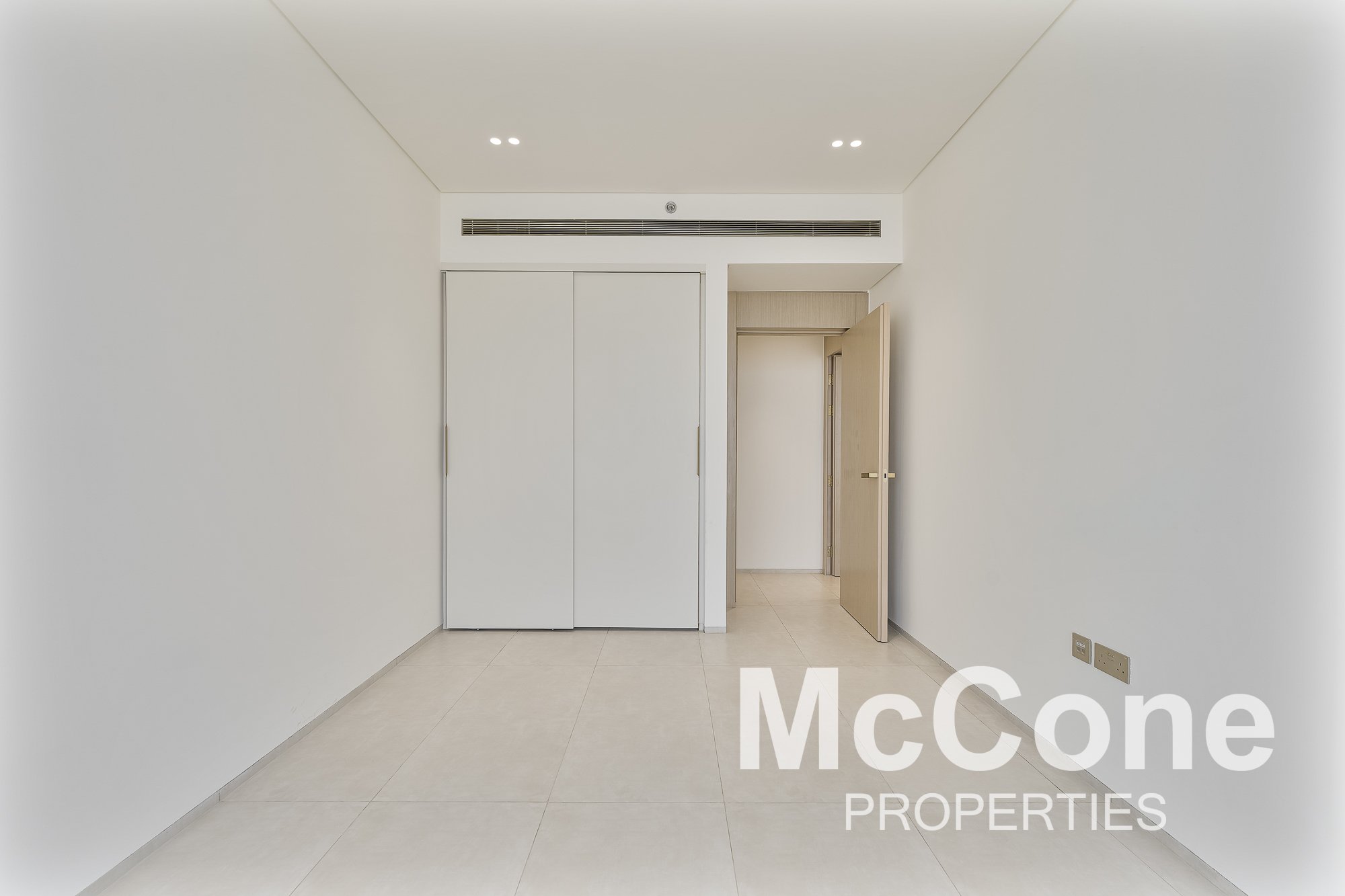2 Bedroom Apartment for Sale in Binghatti Pinnacle, Al Jaddaf — photo 8 of 19