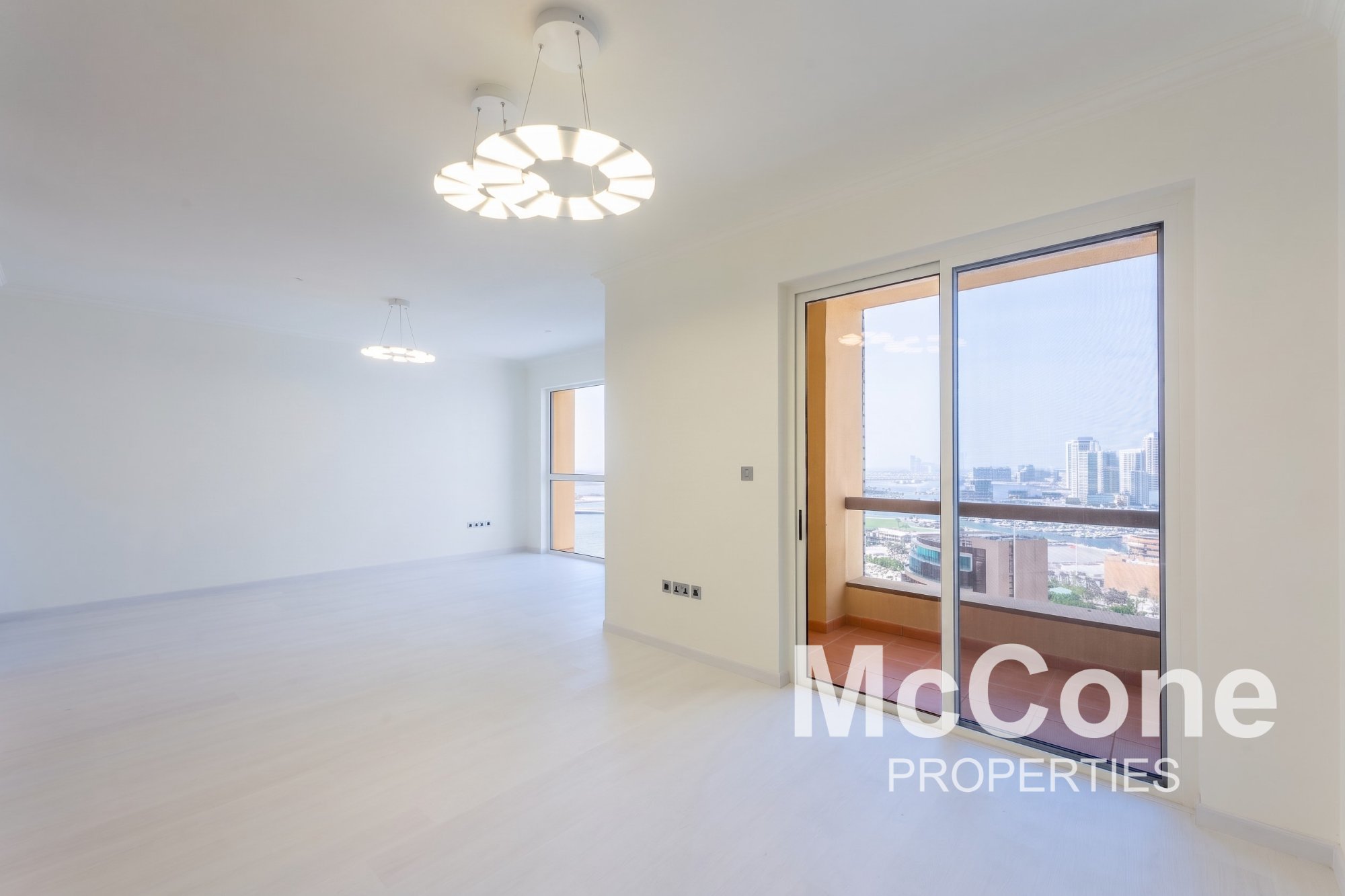 2 Bedroom Apartment for Rent in Murjan 3, Jumeirah Beach Residence — photo 2 of 19