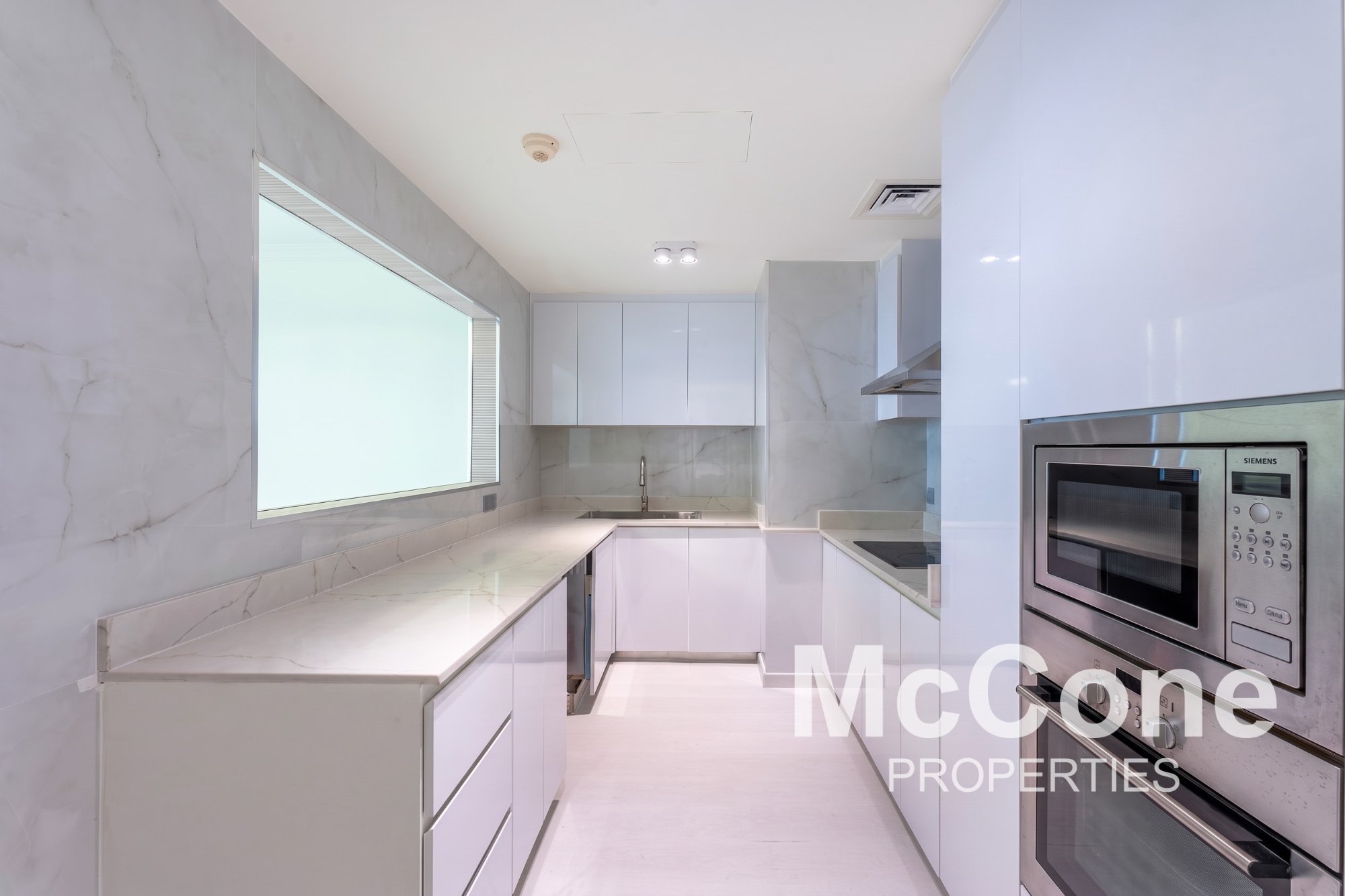 2 Bedroom Apartment for Rent in Murjan 3, Jumeirah Beach Residence — photo 3 of 19