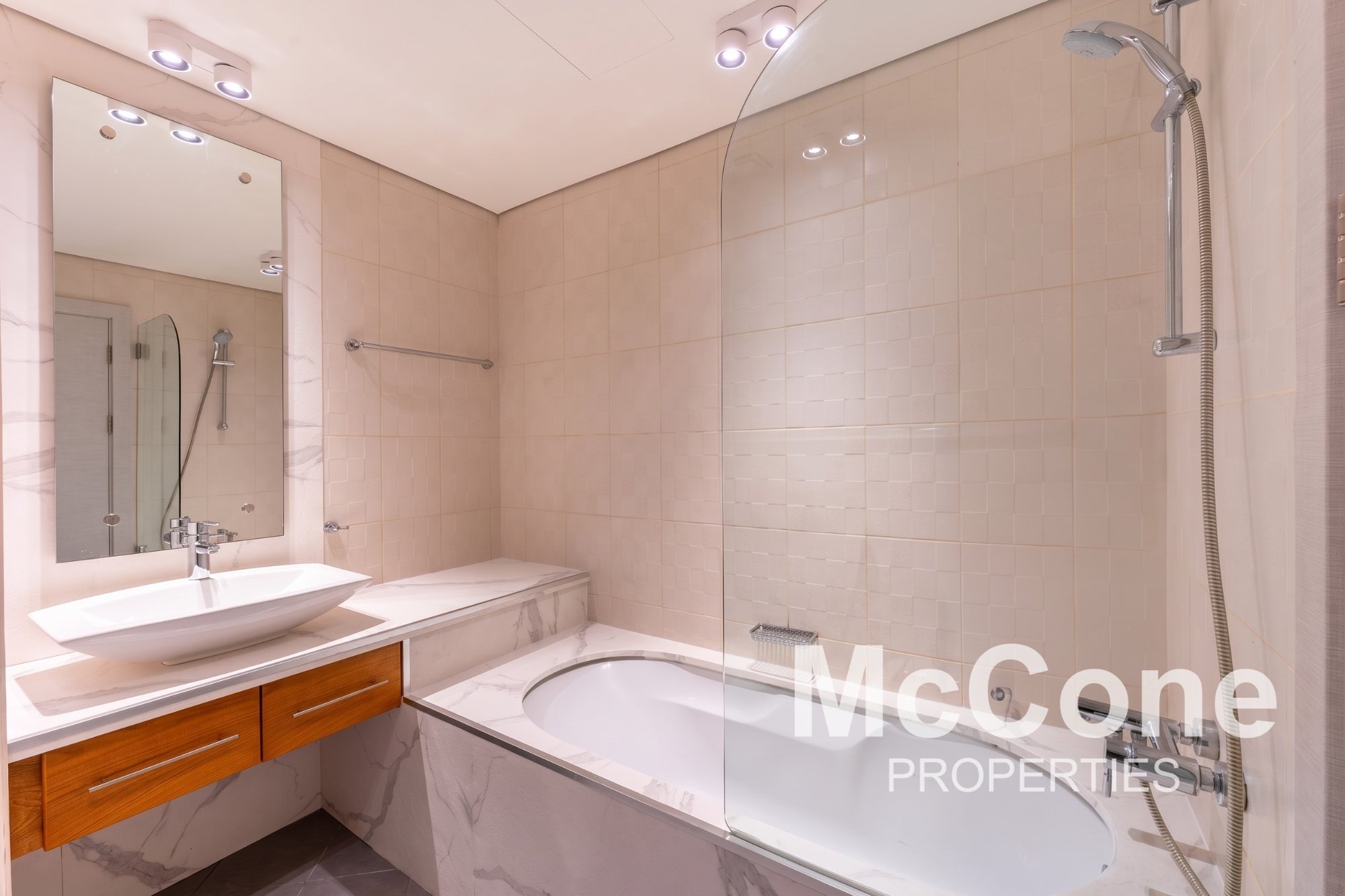 2 Bedroom Apartment for Rent in Murjan 3, Jumeirah Beach Residence — photograph 13 of 19