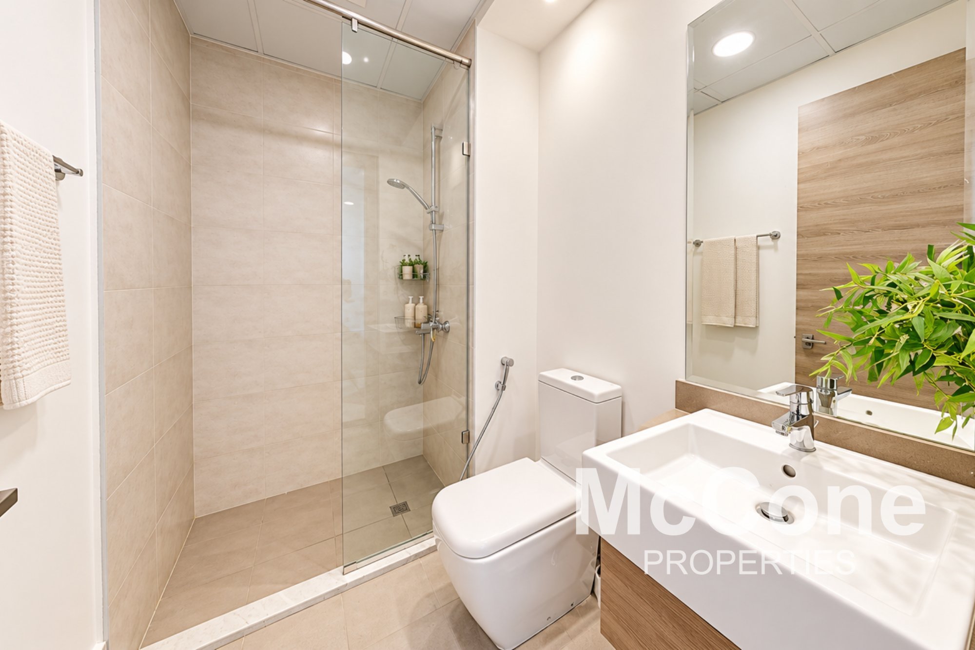 1 Bedroom Apartment for Rent in Bloom Towers C, Jumeirah Village Circle — photo 5 of 10