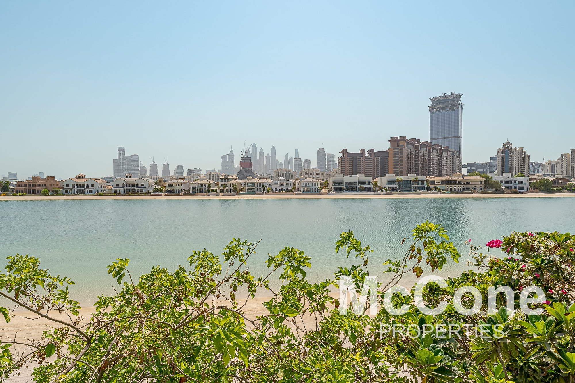 4 Bedroom Villa for Sale in Palm Jumeirah Frond B, Palm Jumeirah — photograph 10 of 10