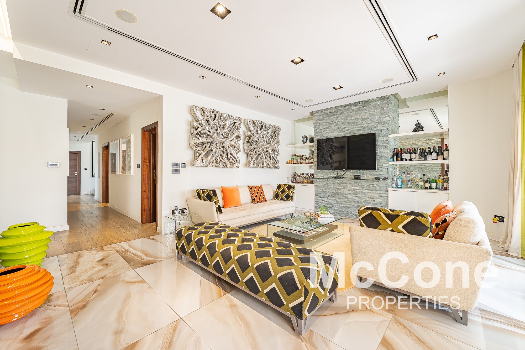 4 Bedroom Villa for Sale in Palm Jumeirah Frond B, Palm Jumeirah — photo 3 of 10