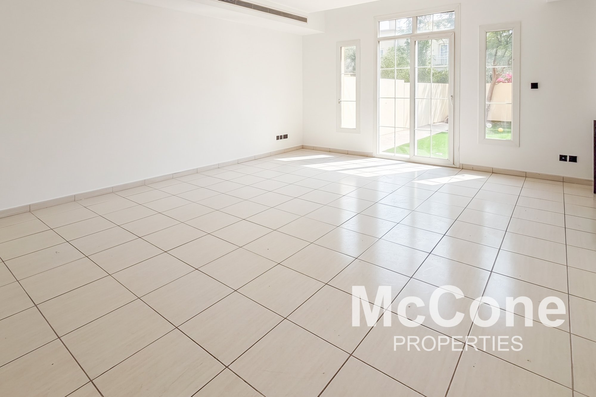 3 Bedroom Townhouse for Rent in Springs 2, The Springs — photo 3 of 20