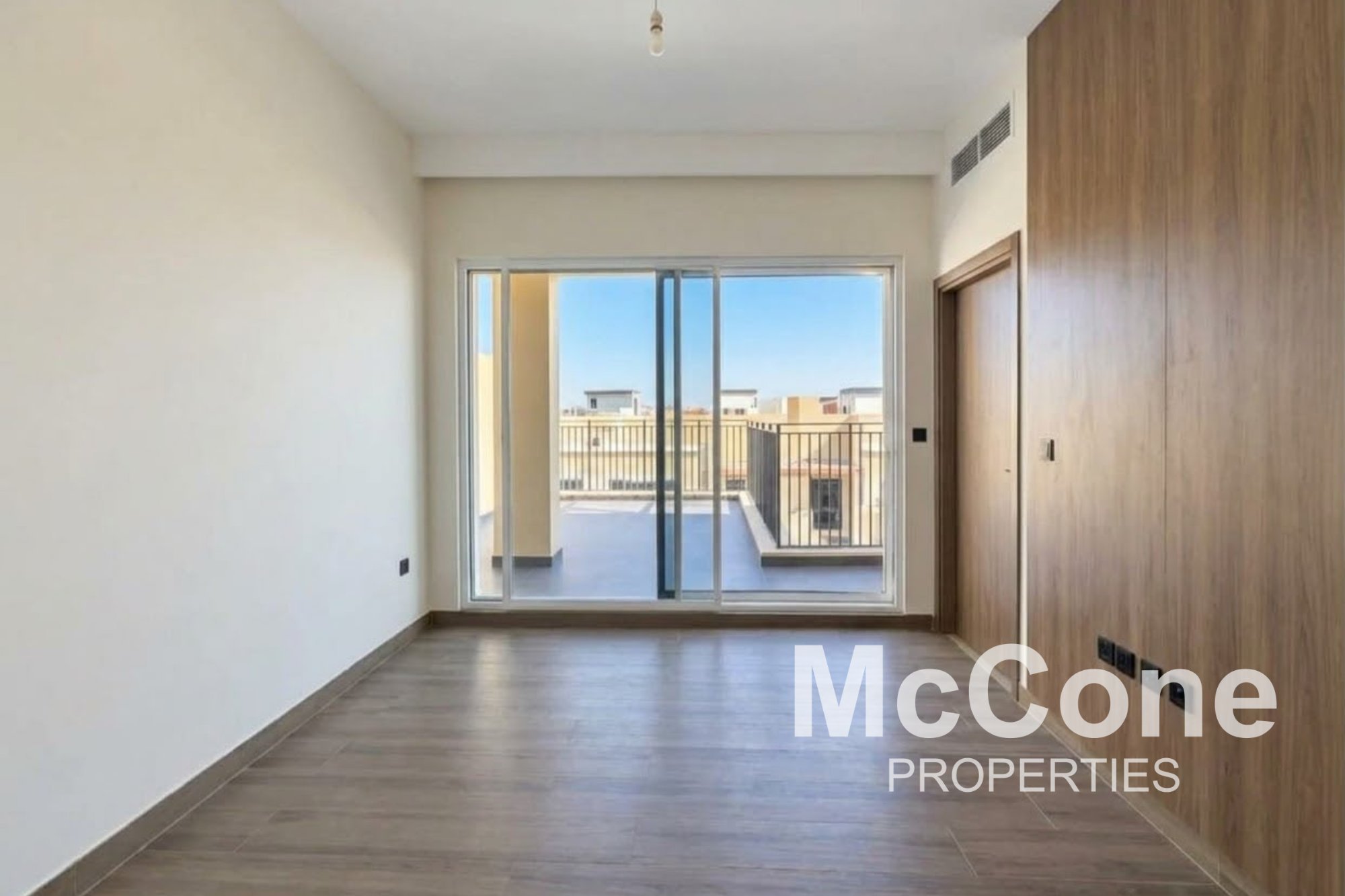 4 Bedroom Townhouse for Sale in Nice, Damac Lagoons — photo 2 of 13