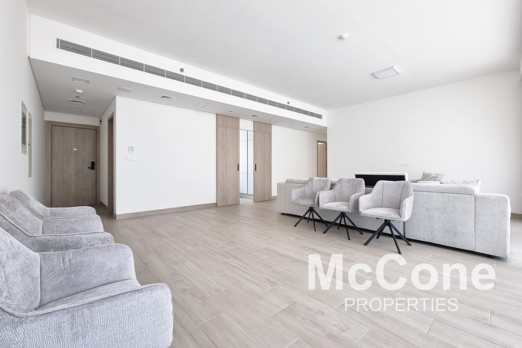 3 Bedroom Apartment for Rent in Luma 22 East Tower, Jumeirah Village Circle — photo 3 of 28