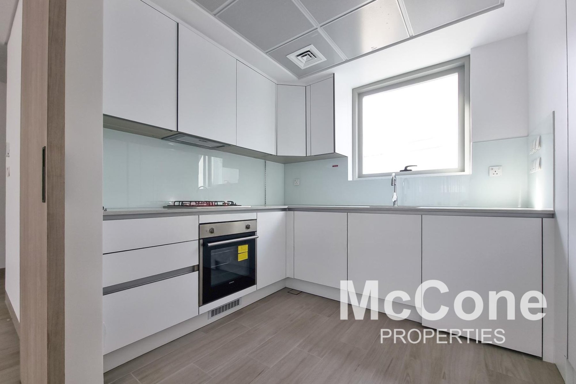 3 Bedroom Apartment for Rent in Luma 22 East Tower, Jumeirah Village Circle — photo 6 of 28