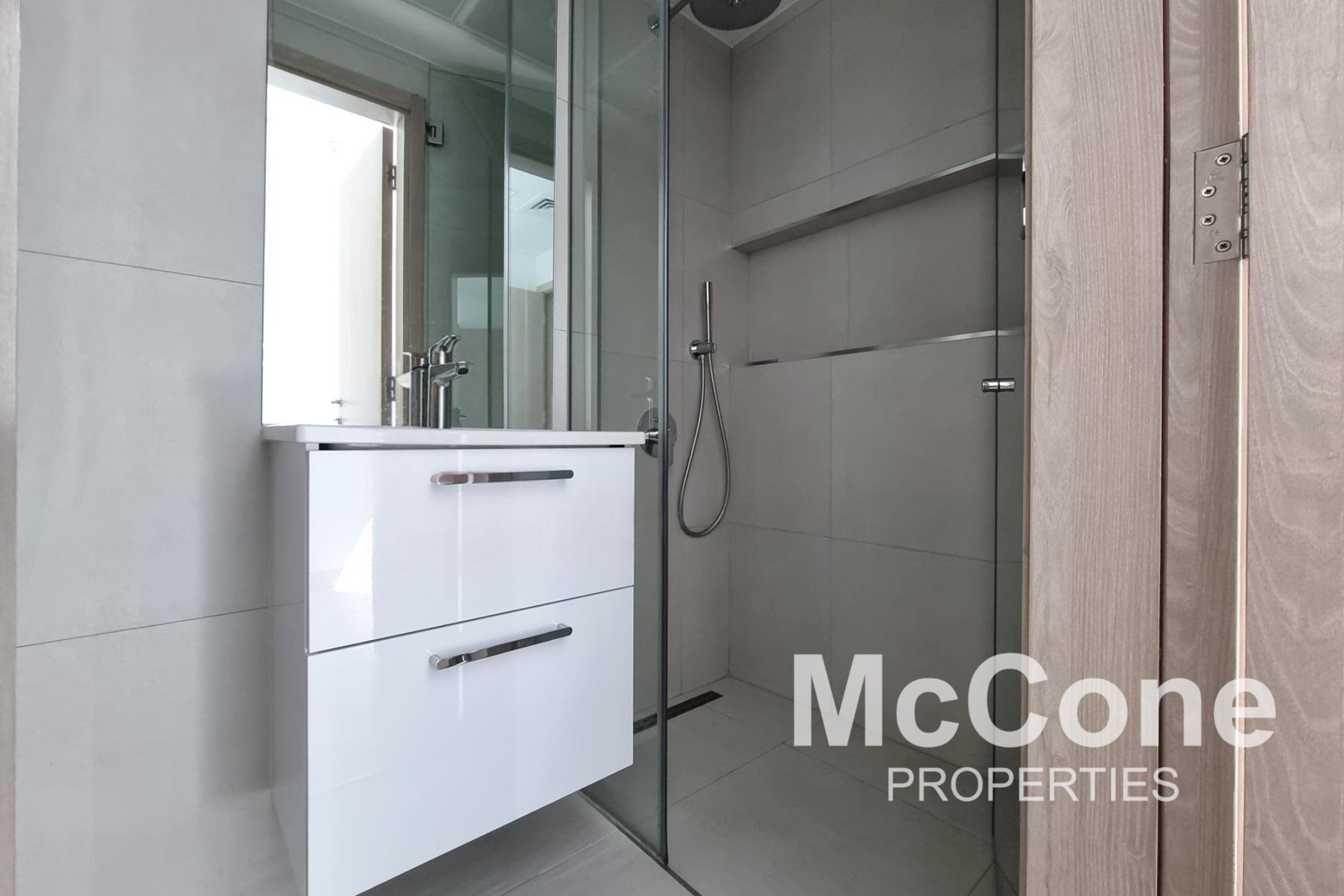 3 Bedroom Apartment for Rent in Luma 22 East Tower, Jumeirah Village Circle — photo 9 of 28