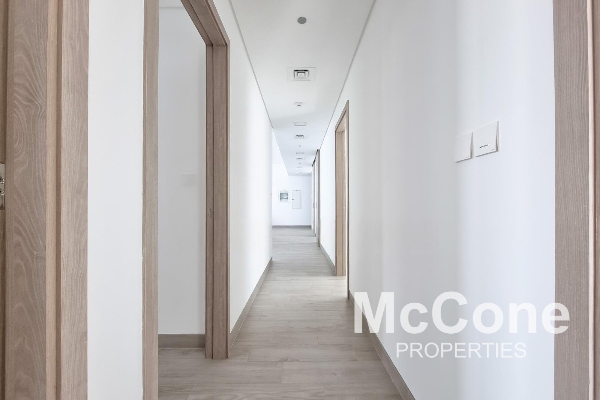 3 Bedroom Apartment for Rent in Luma 22 East Tower, Jumeirah Village Circle — photograph 10 of 28