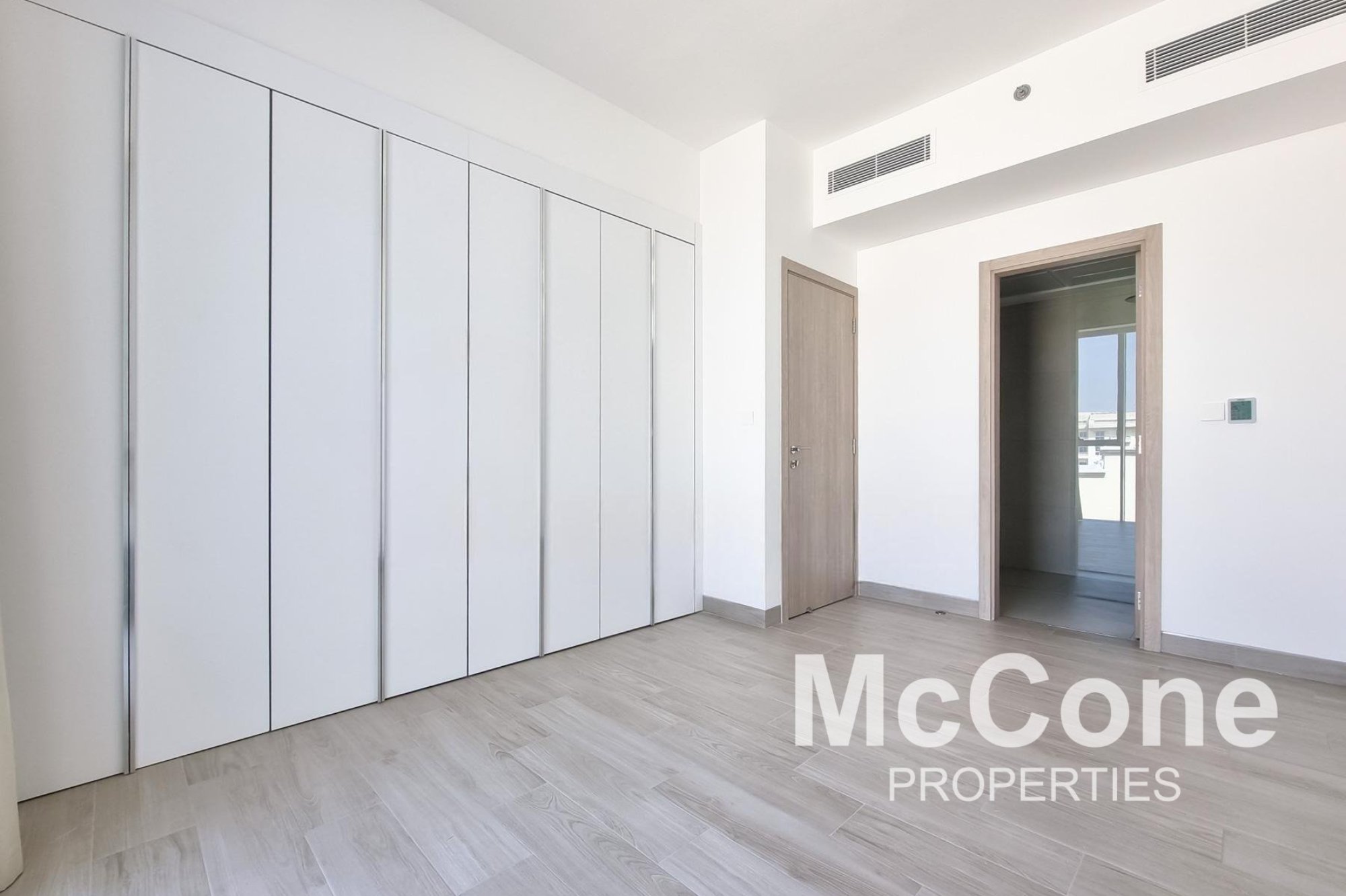 3 Bedroom Apartment for Rent in Luma 22 East Tower, Jumeirah Village Circle — photograph 12 of 28