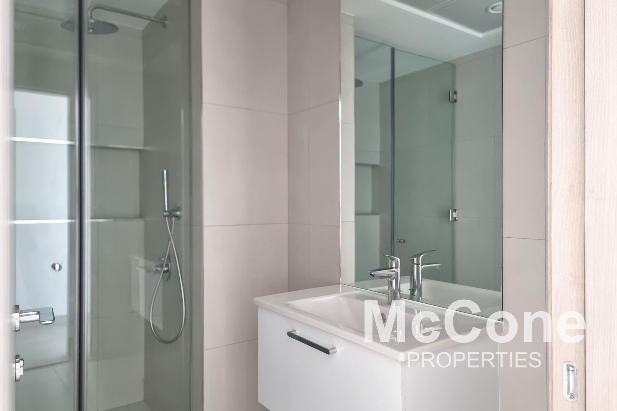 3 Bedroom Apartment for Rent in Luma 22 East Tower, Jumeirah Village Circle — photograph 17 of 28