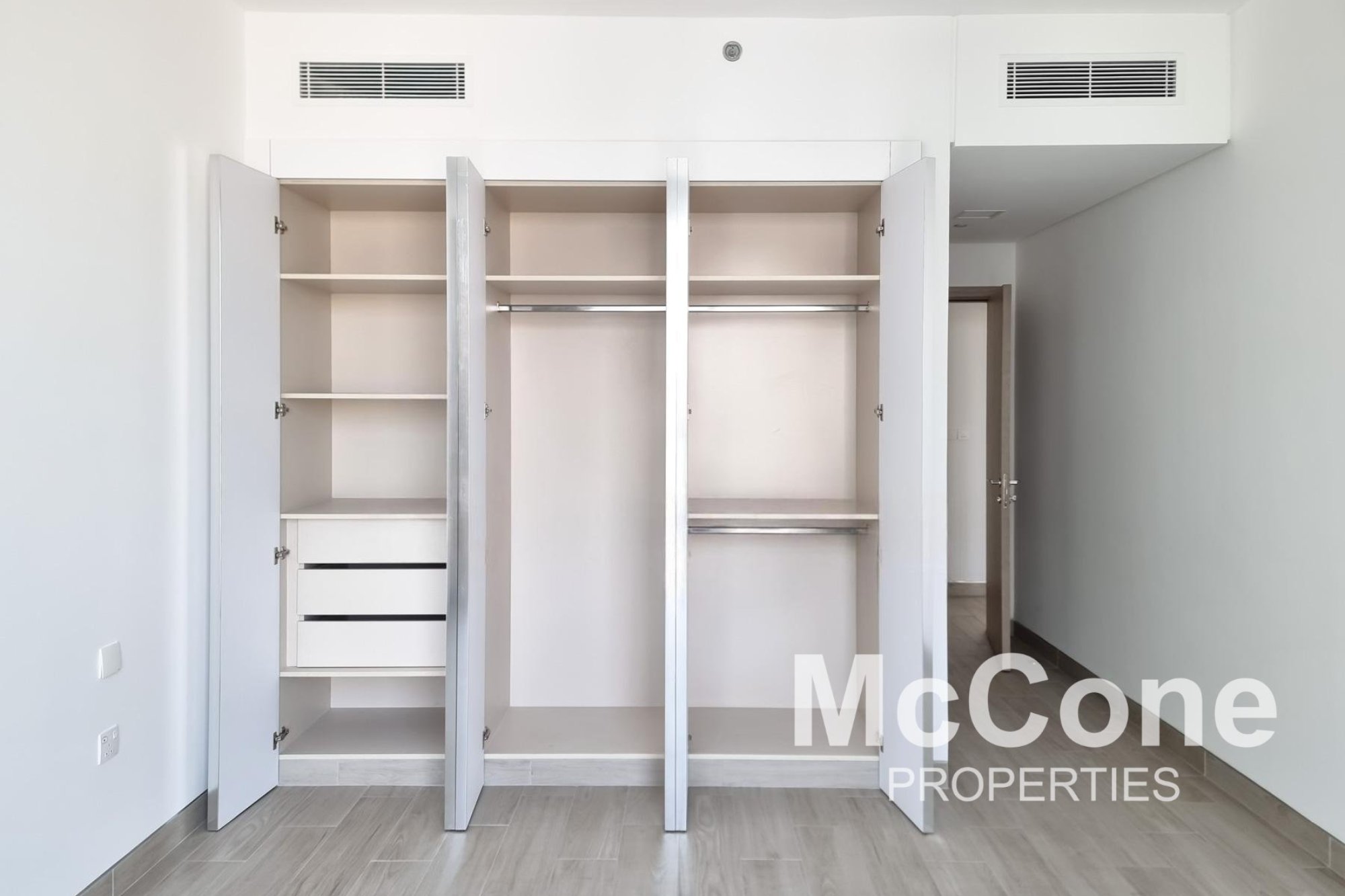 3 Bedroom Apartment for Rent in Luma 22 East Tower, Jumeirah Village Circle — photograph 21 of 28