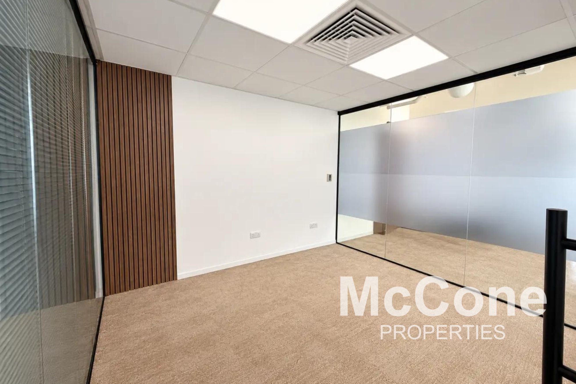 Office for Rent in The Burlington, Business Bay — photo 8 of 10