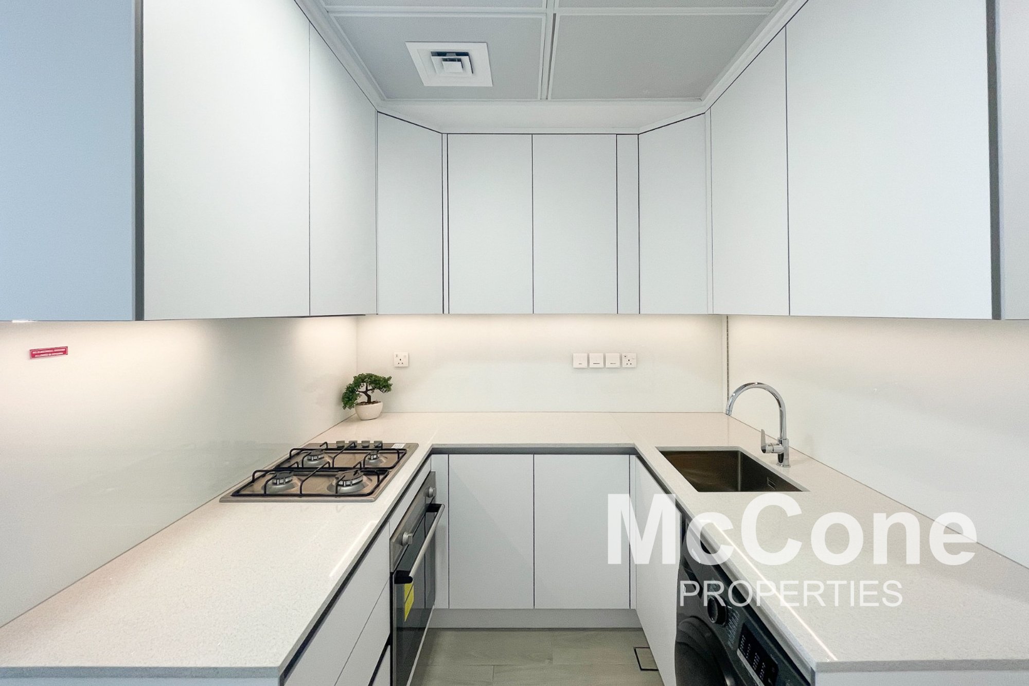 Studio Apartment for Rent in Luma 22, Jumeirah Village Circle — photograph 20 of 20