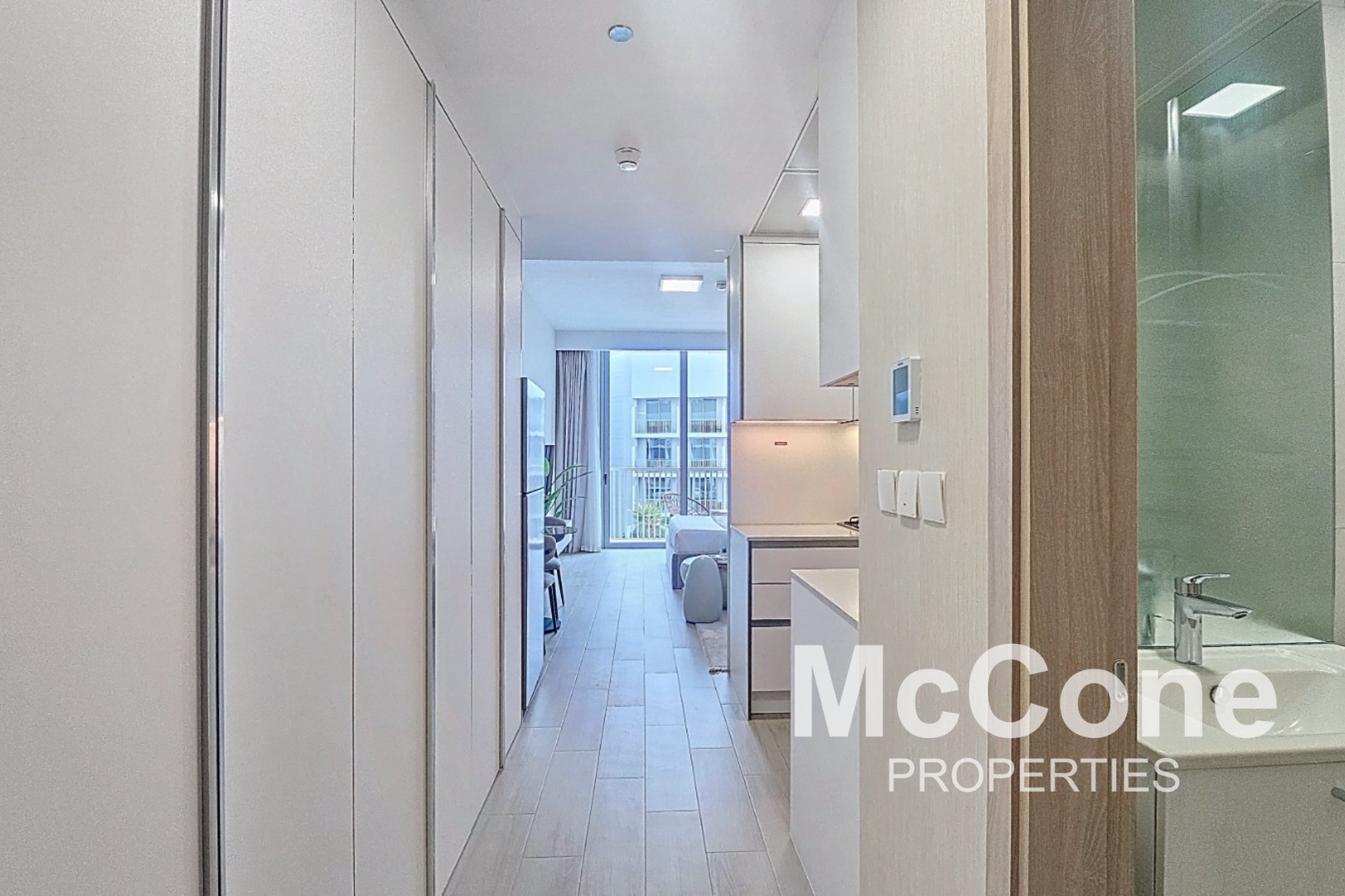 Studio Apartment for Rent in Luma 22, Jumeirah Village Circle — photograph 13 of 20
