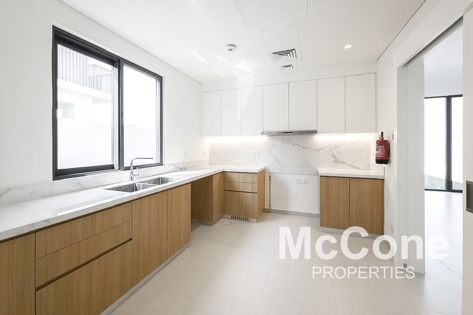4 Bedroom Townhouse for Rent in Jebel Ali Village Townhouses, Jebel Ali — photo 4 of 12