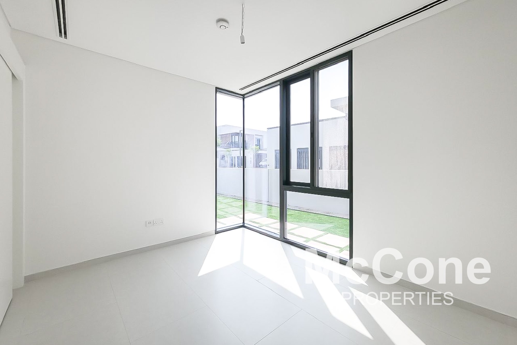 4 Bedroom Townhouse for Rent in Jebel Ali Village Townhouses, Jebel Ali — photo 7 of 12