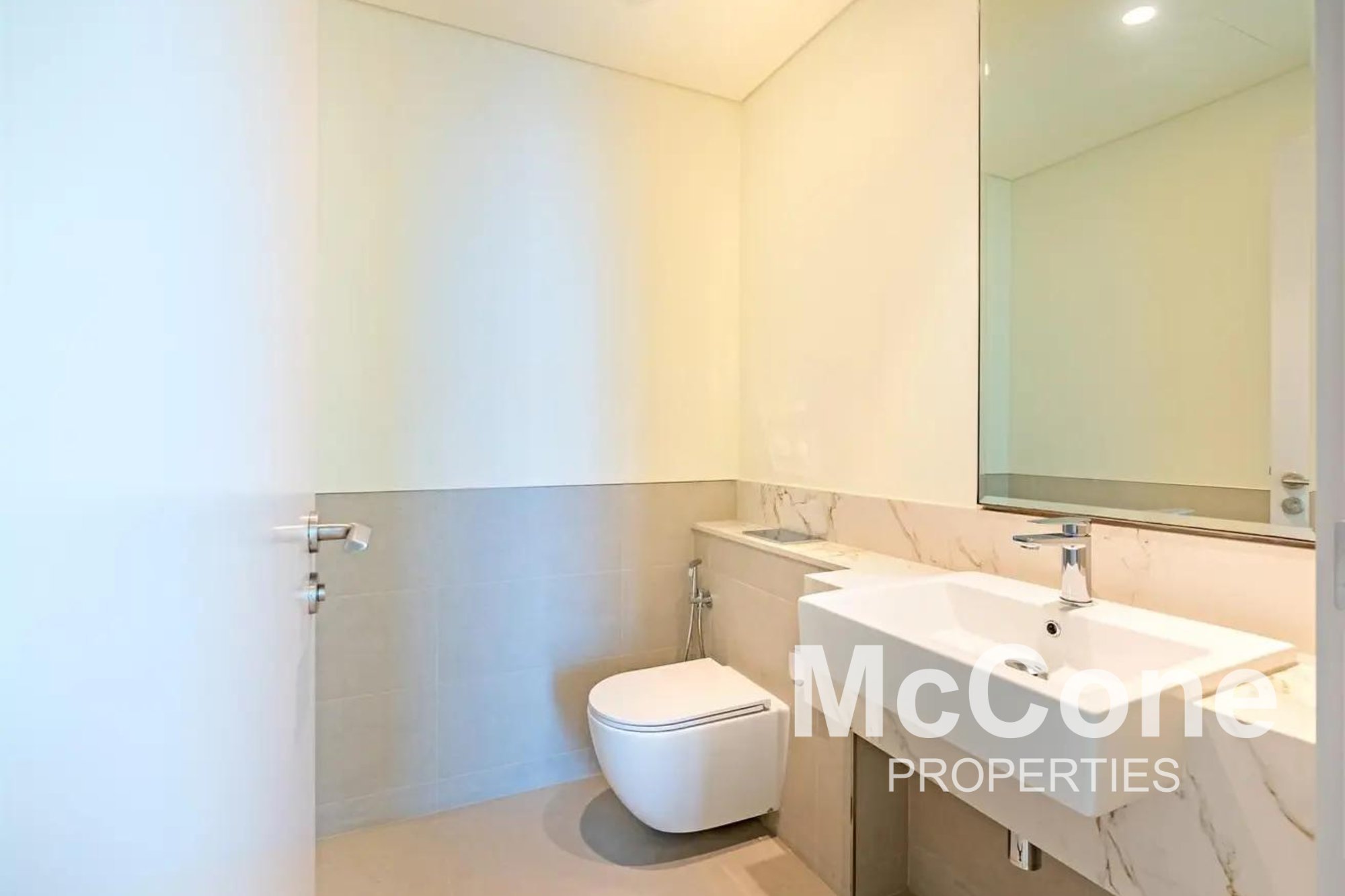 3 Bedroom Apartment for Rent in Beach Mansion Tower 1, Dubai Harbour — photograph 12 of 13