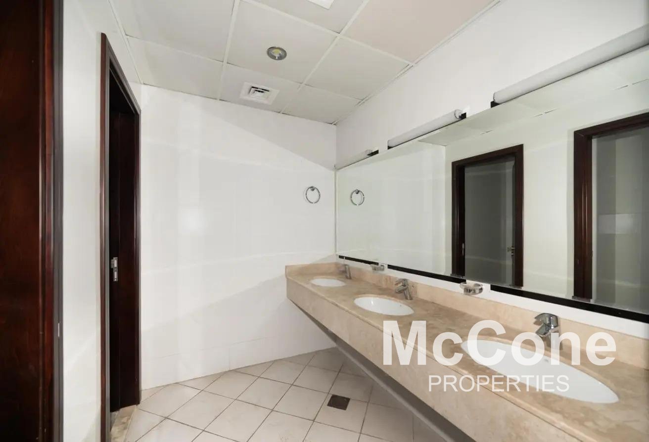Retail for Rent in Ruby Tower 2, Umm Al Sheif — photo 9 of 10