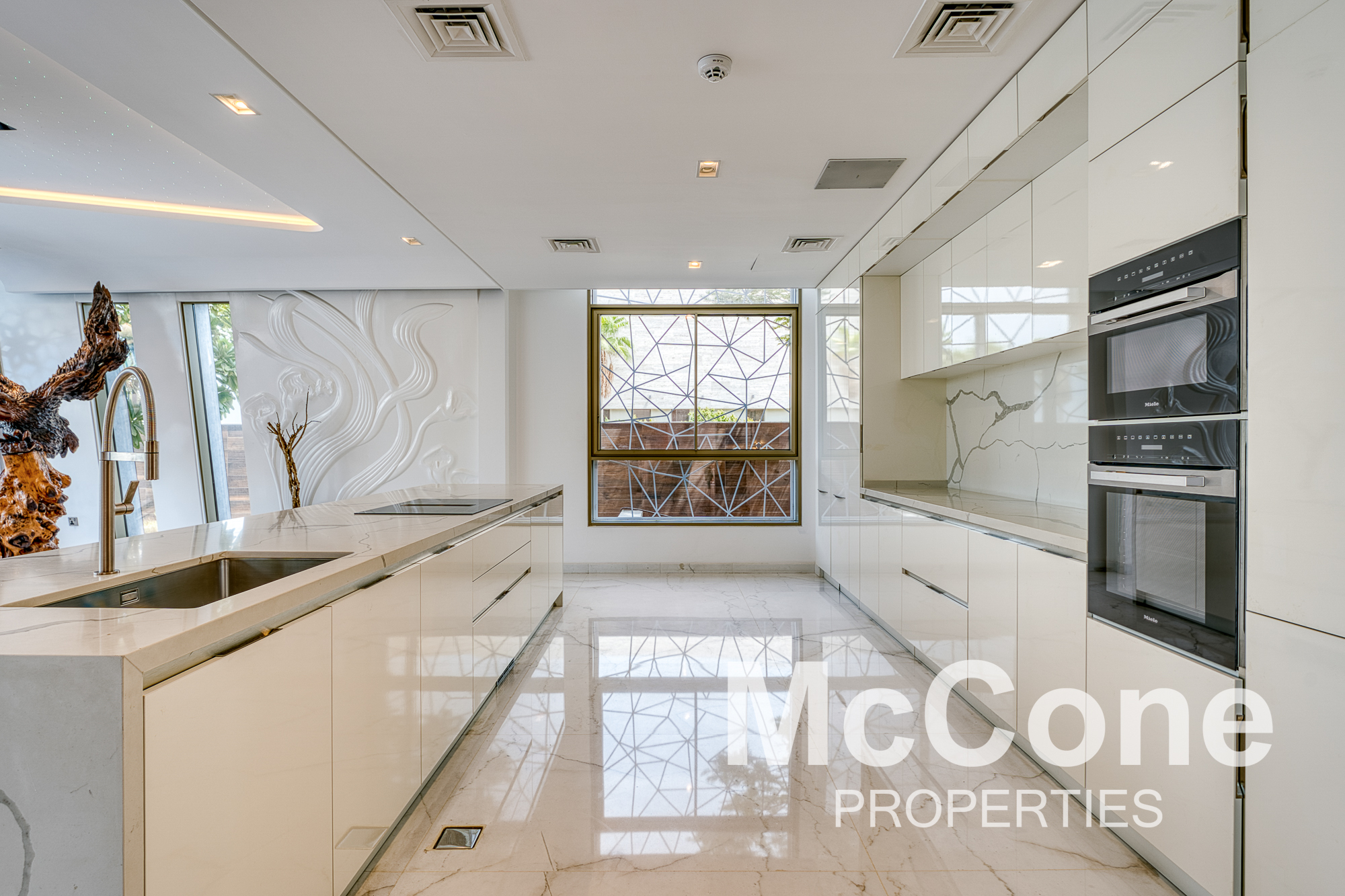 6 Bedroom Villa for Rent in Signature Villas Frond G, Palm Jumeirah — photograph 10 of 30