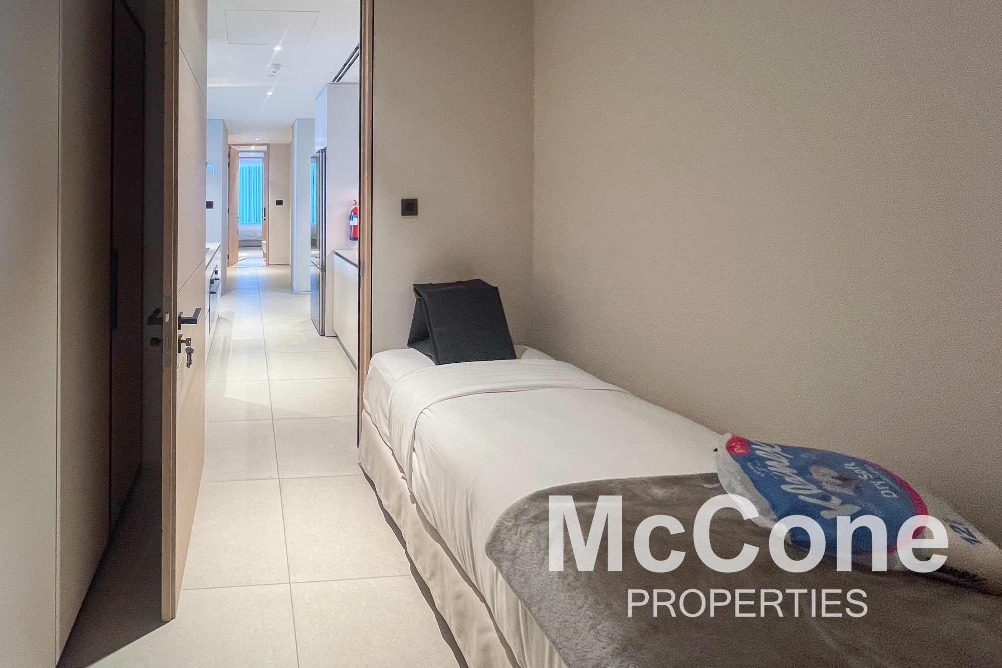 3 Bedroom Apartment for Rent in Jumeirah Gate Tower 2, Jumeirah Beach Residence — photograph 17 of 22