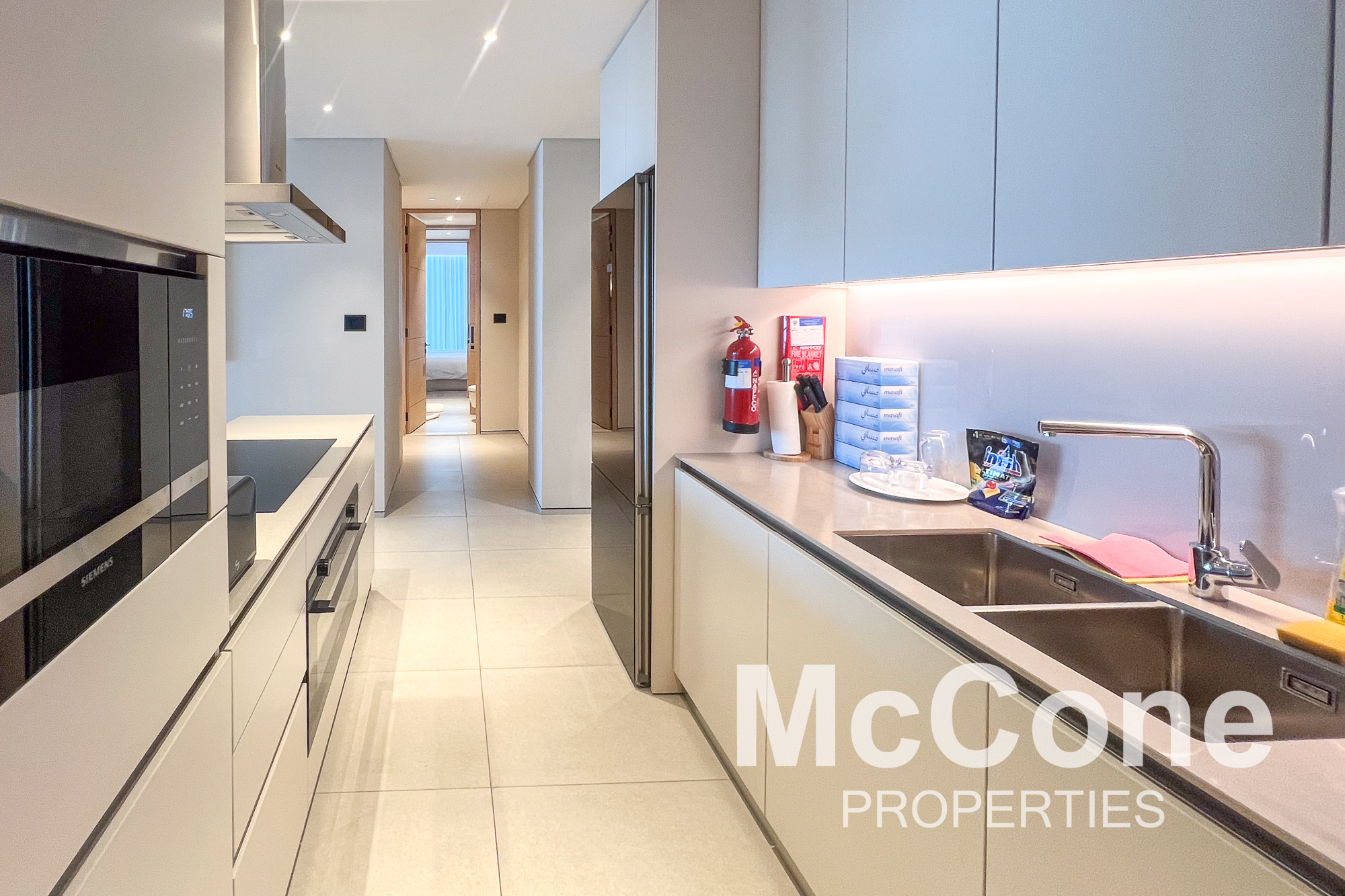 3 Bedroom Apartment for Rent in Jumeirah Gate Tower 2, Jumeirah Beach Residence — photo 4 of 22