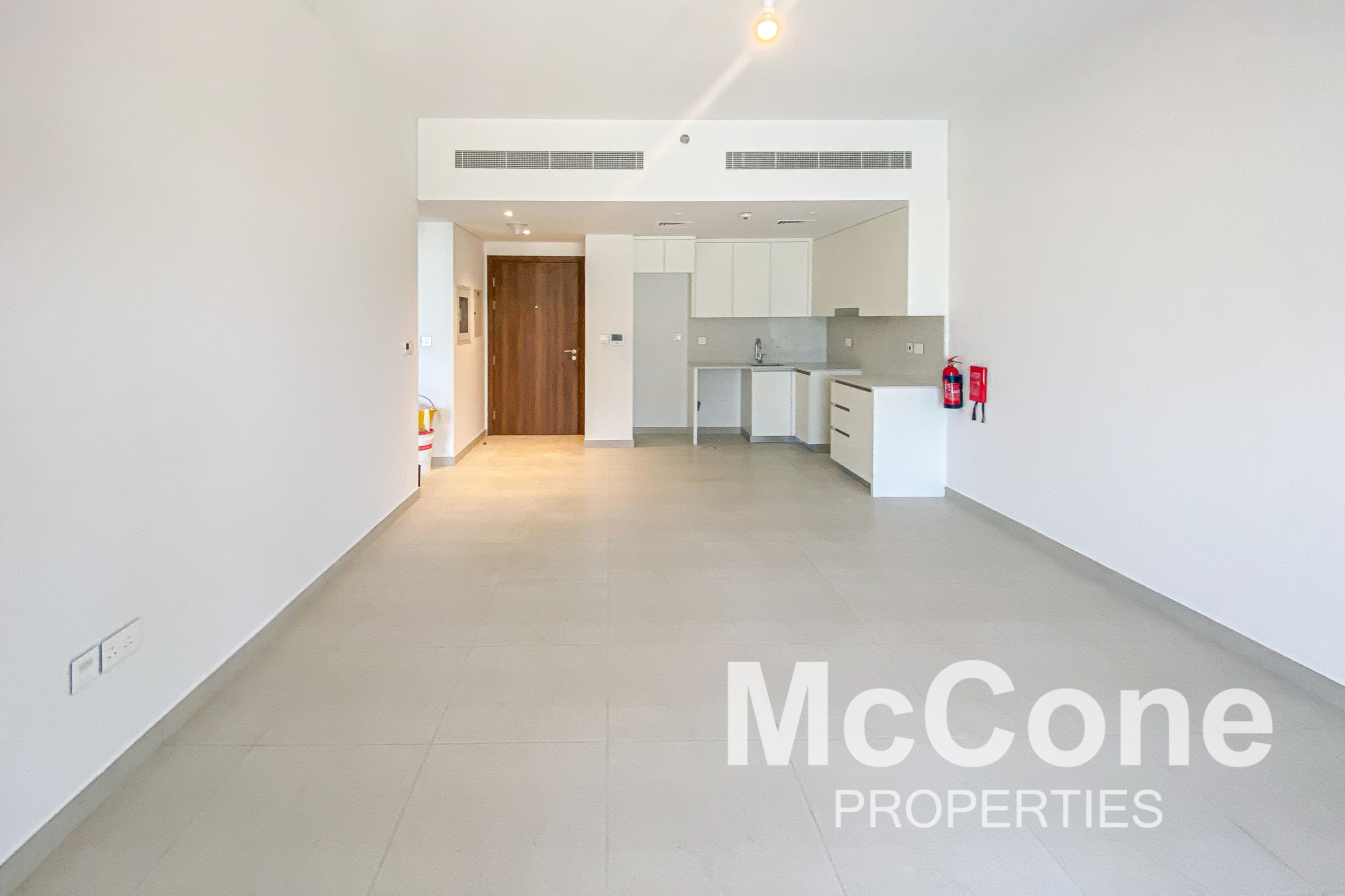 1 Bedroom Apartment for Rent in Jadeel, Umm Suqeim — photo 2 of 22