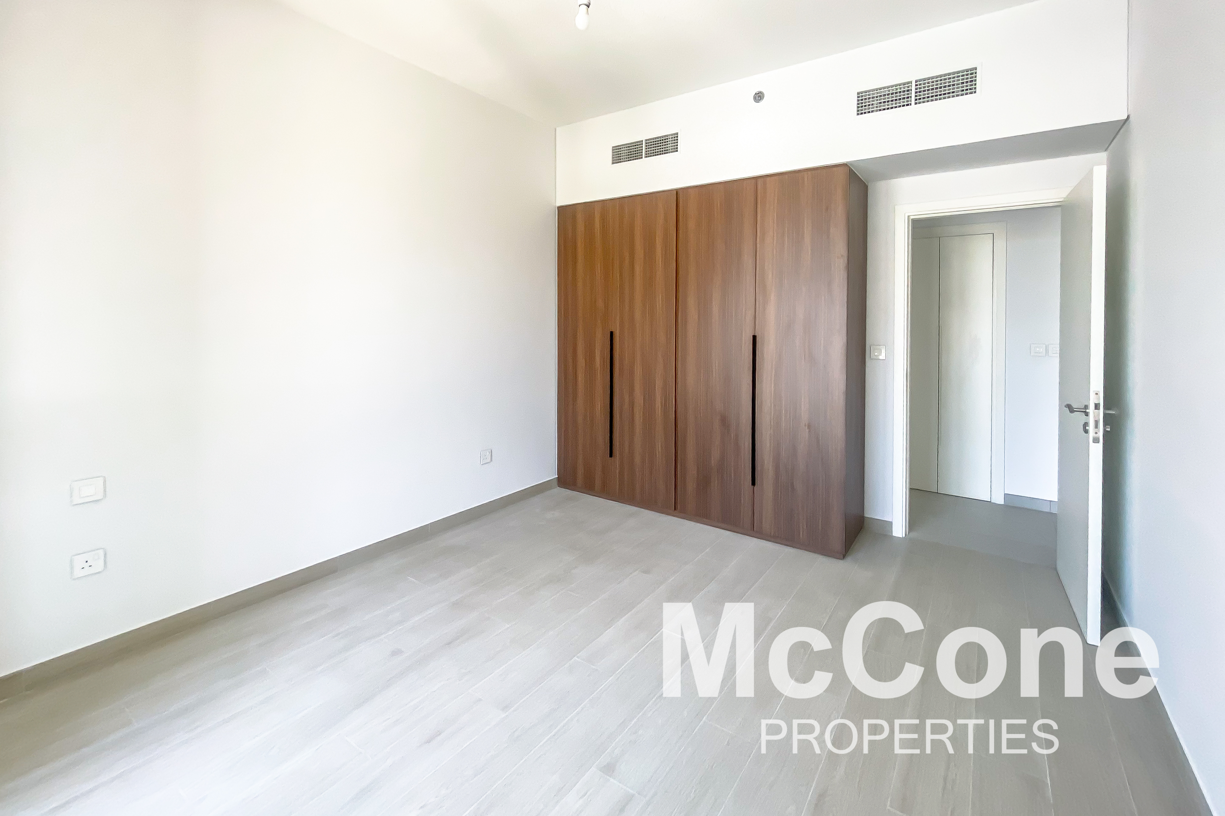 1 Bedroom Apartment for Rent in Jadeel, Umm Suqeim — photograph 10 of 22