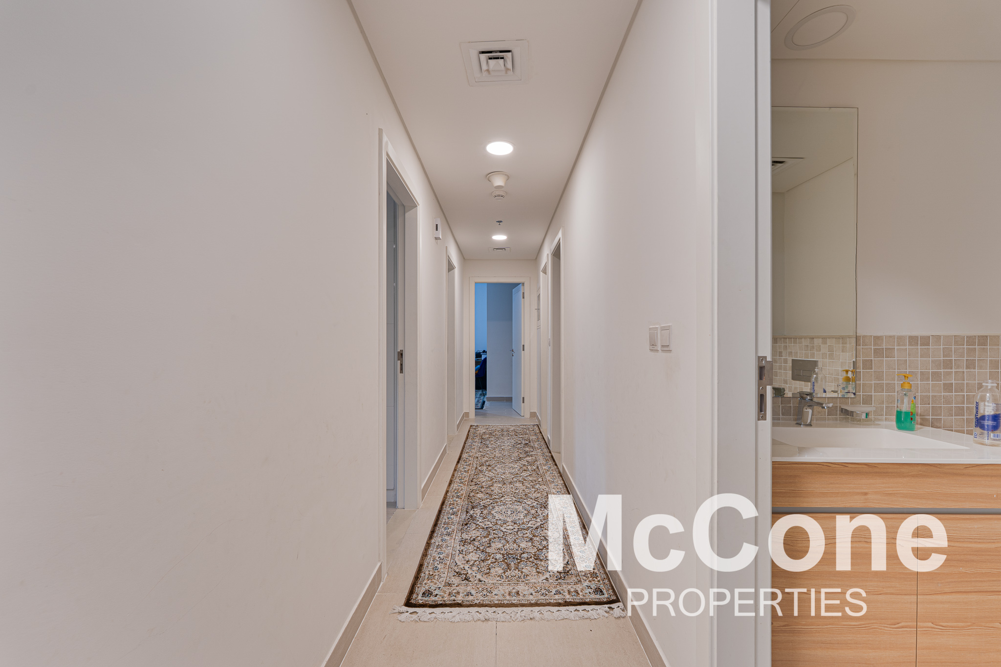 3 Bedroom Apartment for Rent in Al Andalus Tower E, Jumeirah Golf Estates — photograph 11 of 17