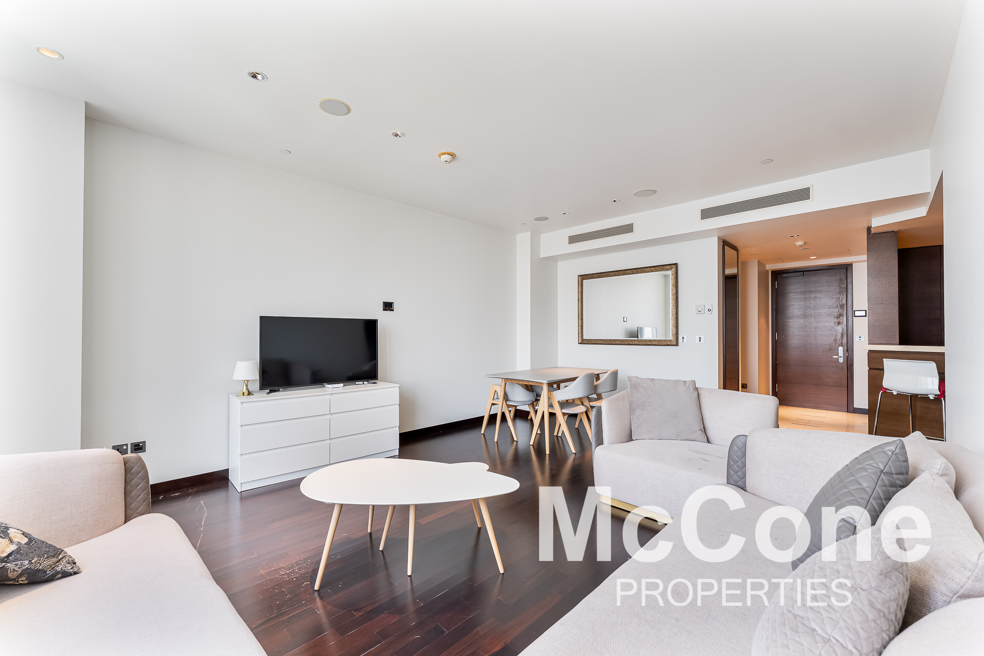 1 Bedroom Apartment for Rent in Burj Khalifa, Downtown Dubai — photo 3 of 18