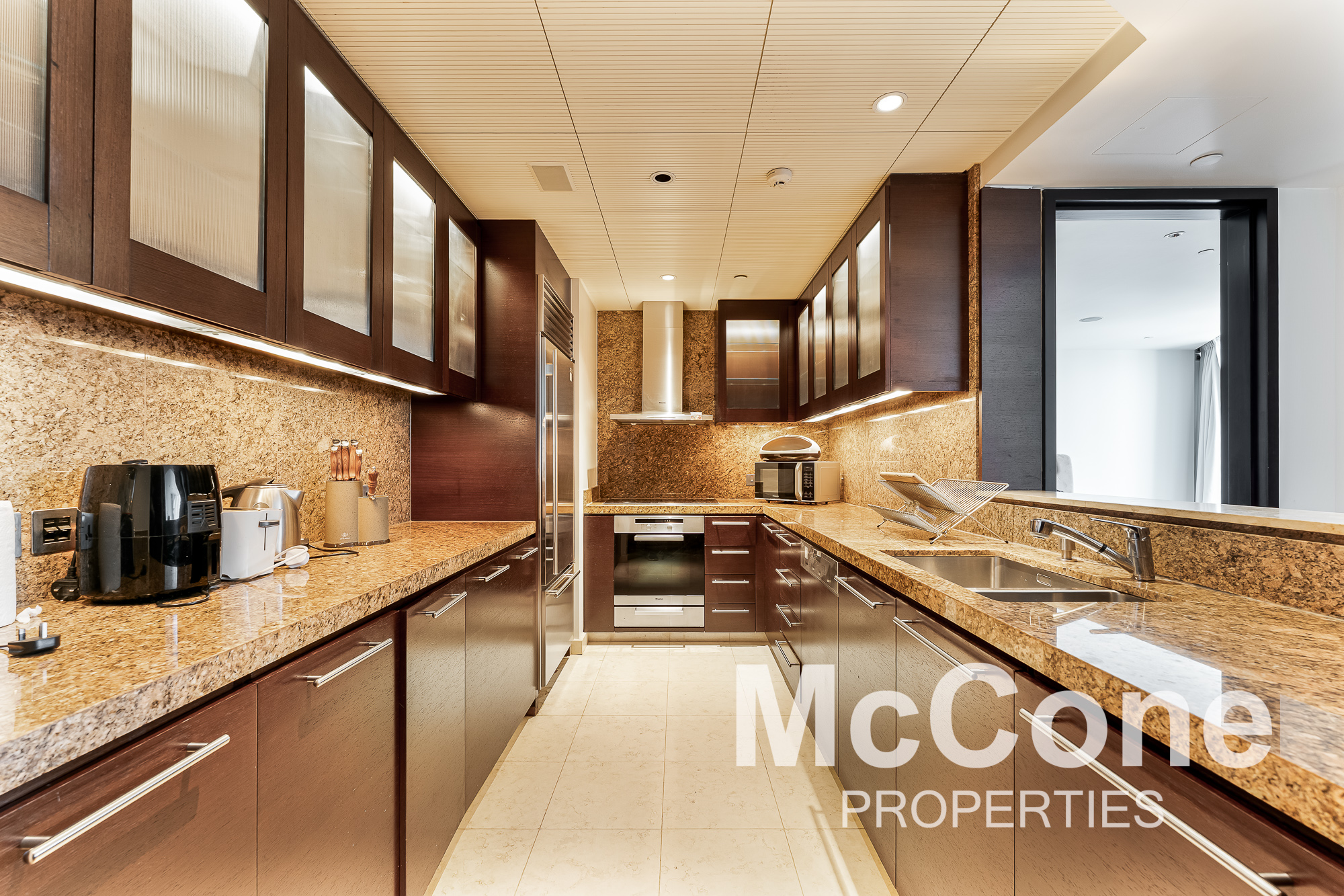 1 Bedroom Apartment for Rent in Burj Khalifa, Downtown Dubai — photo 5 of 18