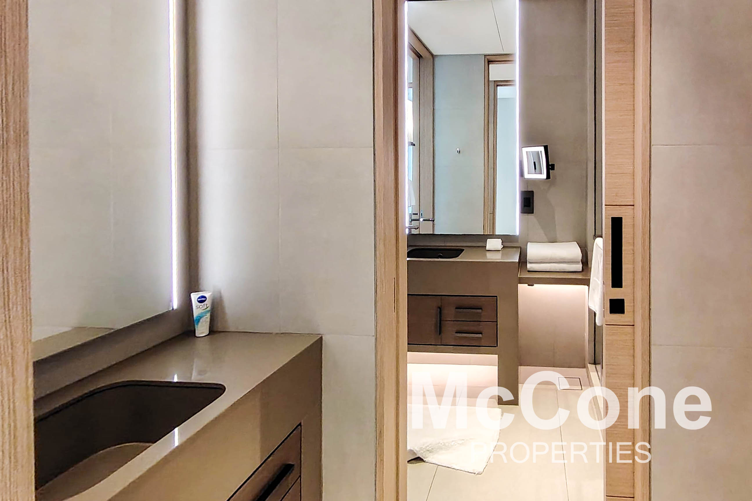 3 Bedroom Apartment for Rent in Jumeirah Gate Tower 2, Jumeirah Beach Residence — photograph 18 of 28