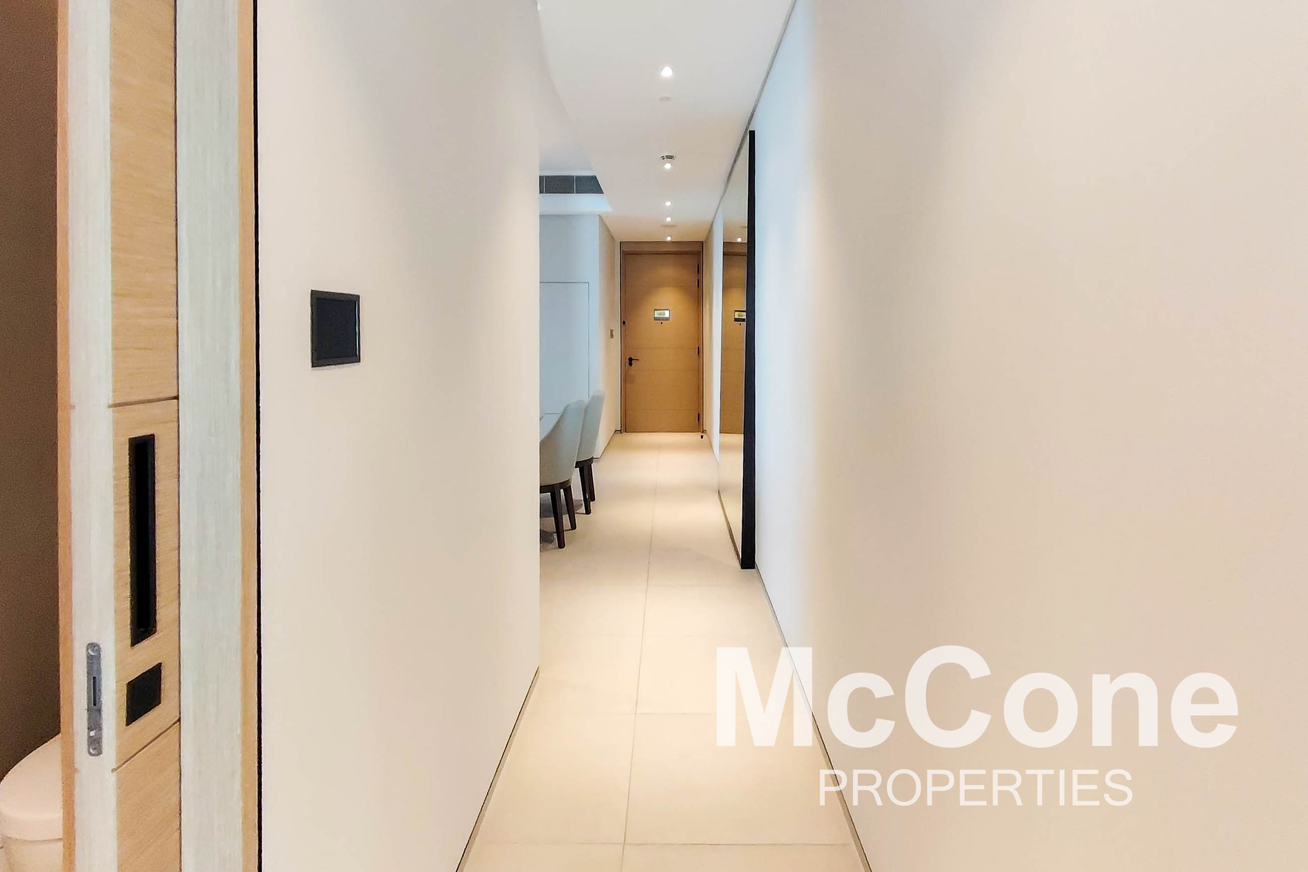 3 Bedroom Apartment for Rent in Jumeirah Gate Tower 2, Jumeirah Beach Residence — photo 5 of 28