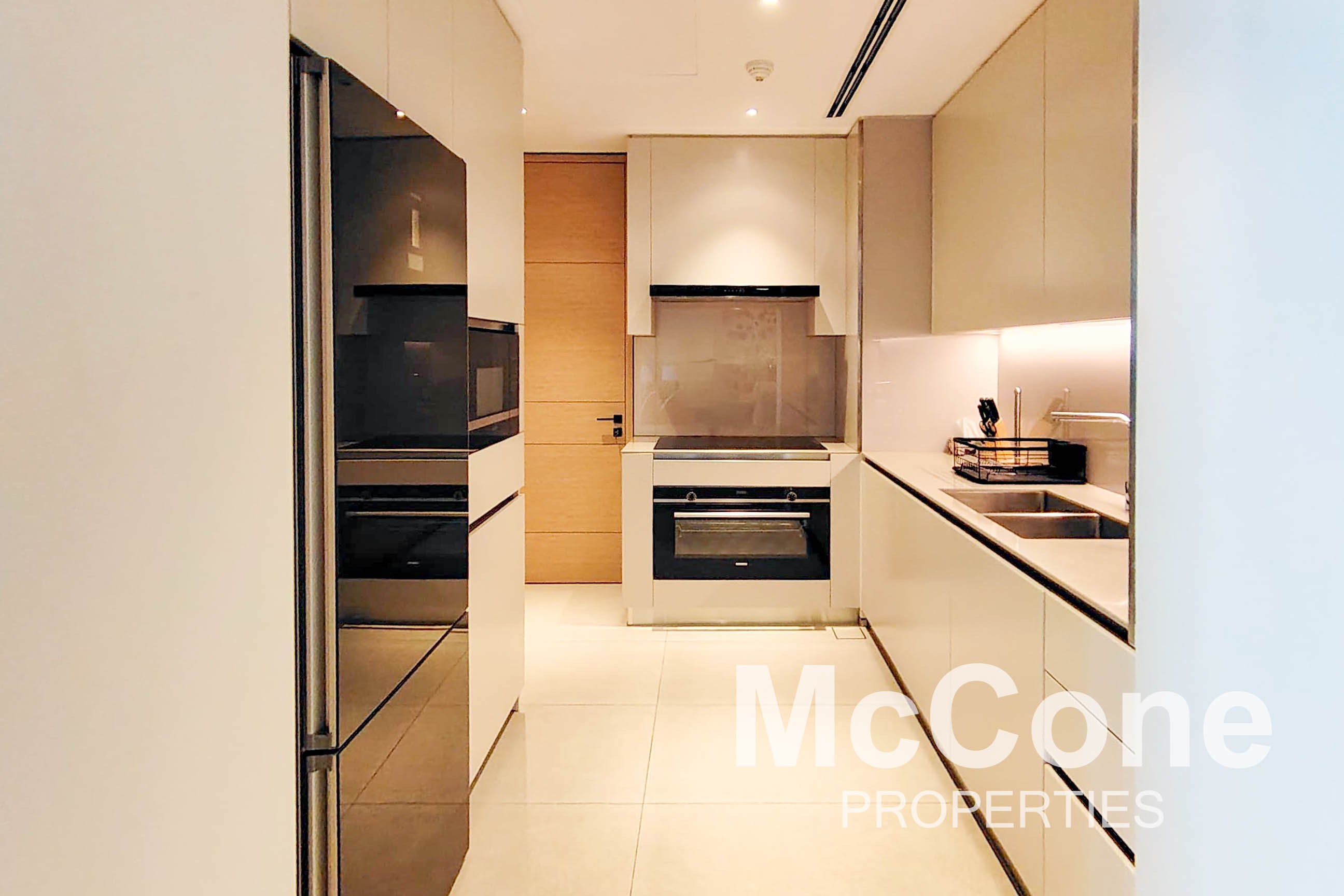3 Bedroom Apartment for Rent in Jumeirah Gate Tower 2, Jumeirah Beach Residence — photo 8 of 28