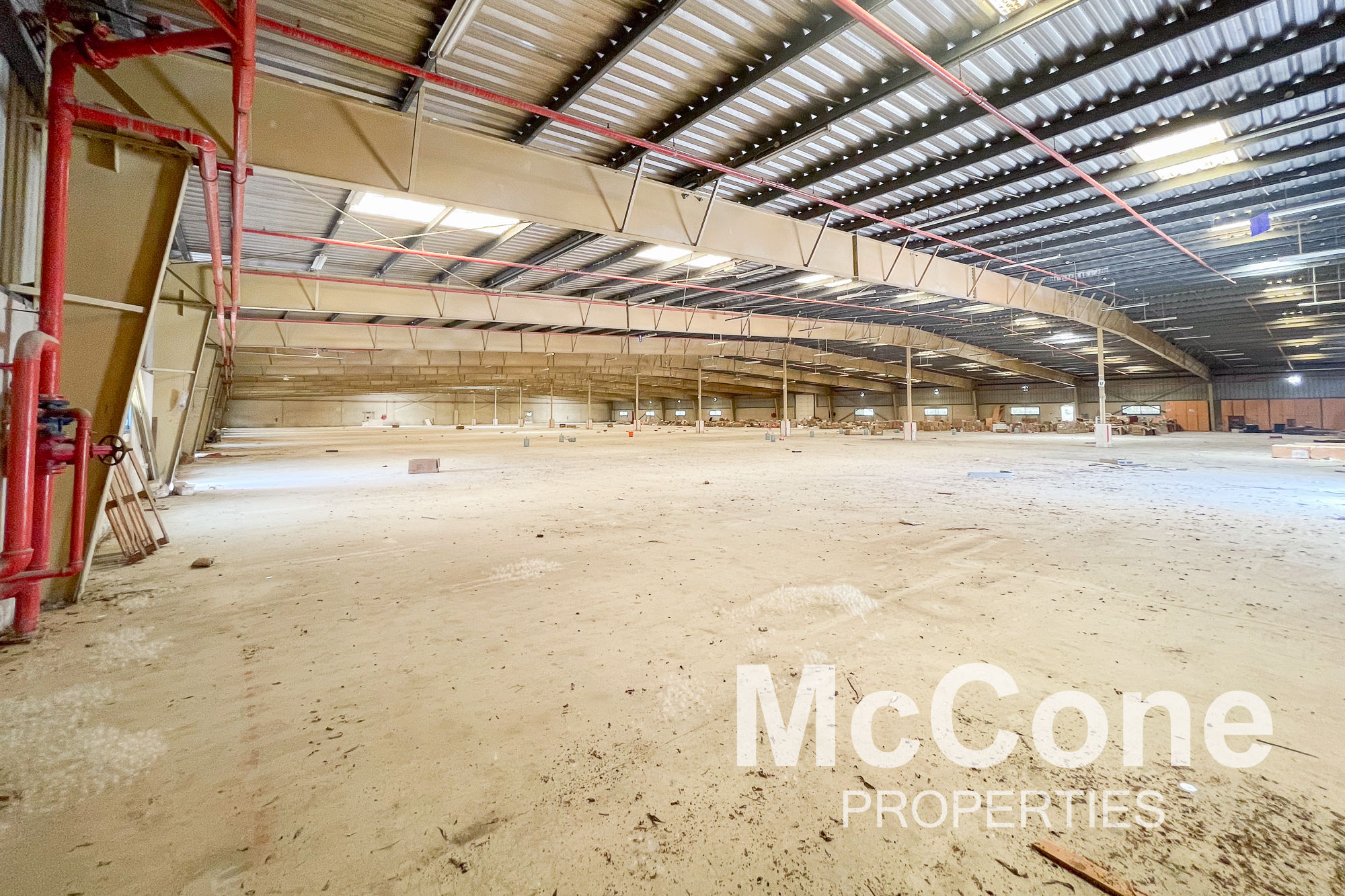 Warehouse for Rent in Freezone North, Jebel Ali — photo 2 of 11