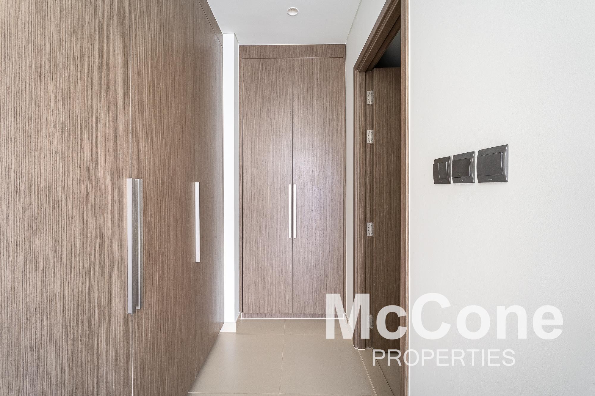 2 Bedroom Apartment for Rent in Act One, Downtown Dubai — photo 9 of 19