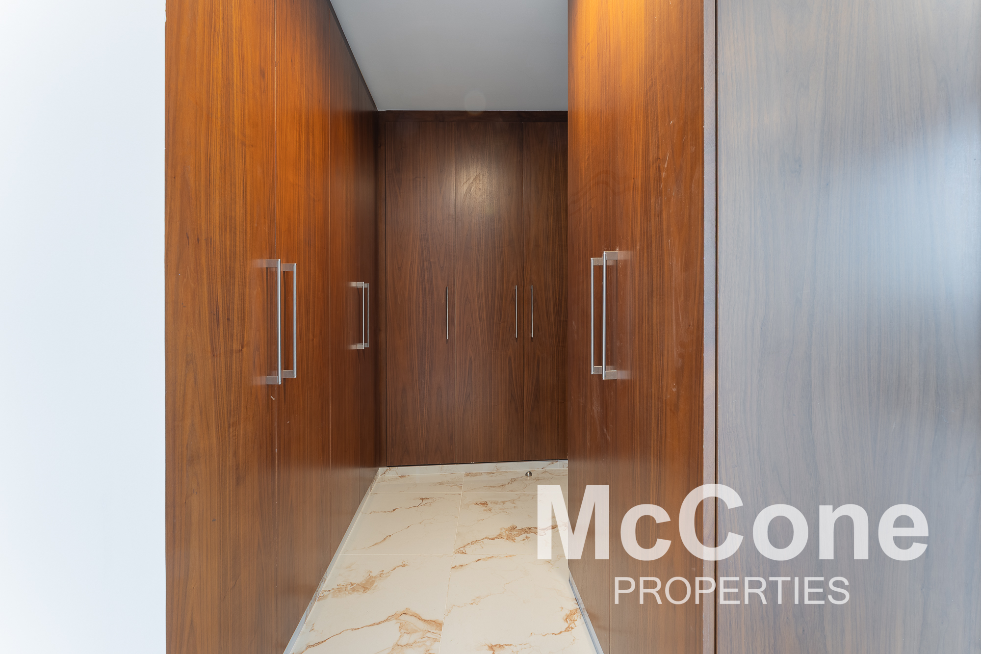 3 Bedroom Apartment for Rent in Burj Vista 1, Downtown Dubai — photograph 23 of 30