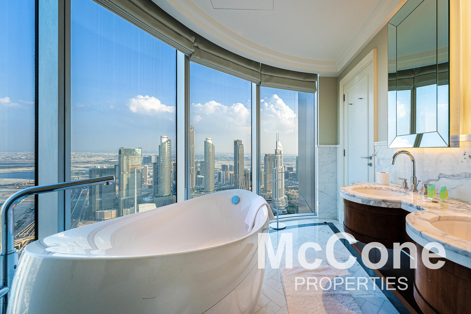 4 Bedroom Apartment for Rent in Kempinski BLVD, Downtown Dubai — photograph 20 of 30