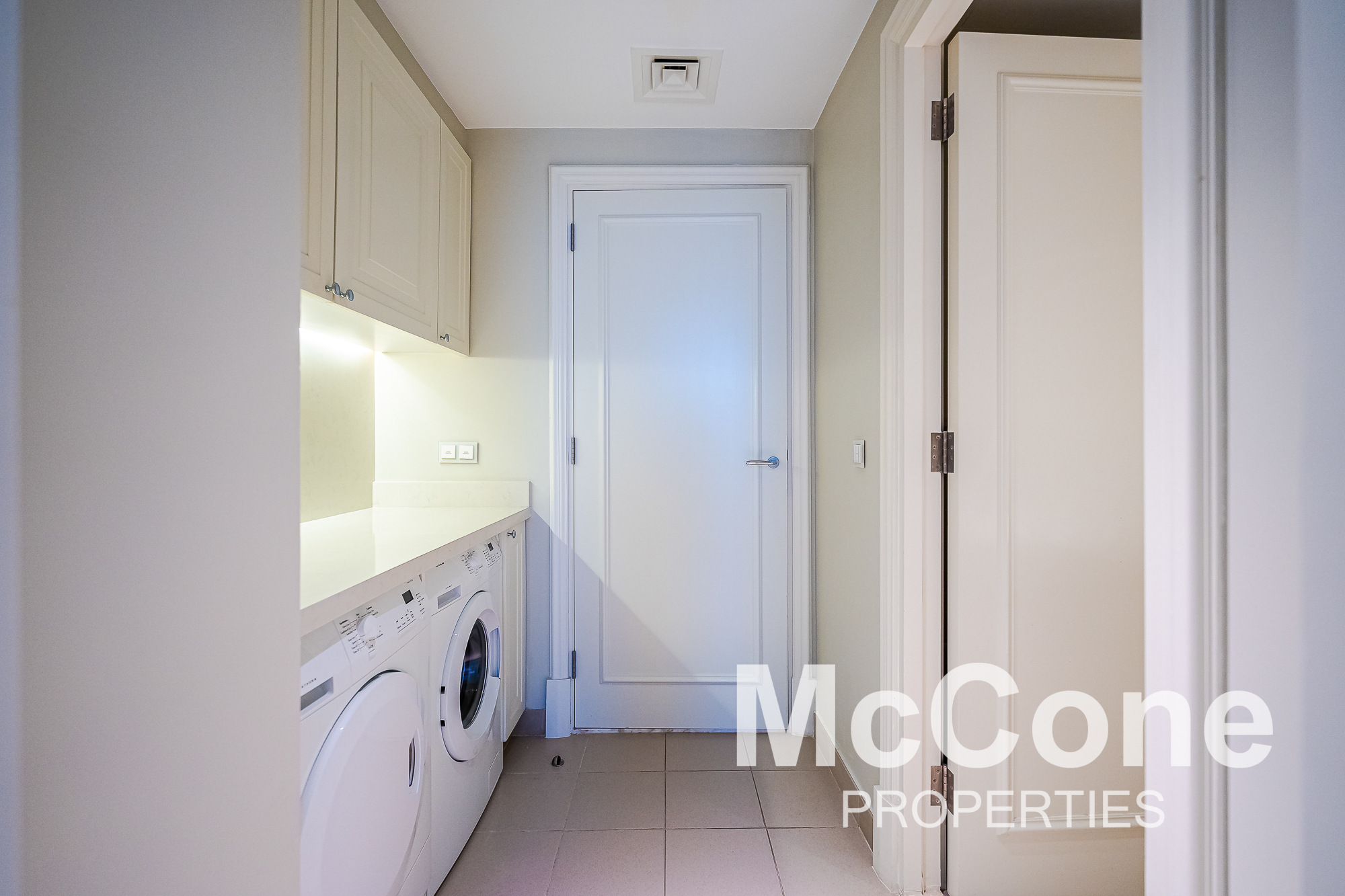4 Bedroom Apartment for Rent in Kempinski BLVD, Downtown Dubai — photograph 25 of 30