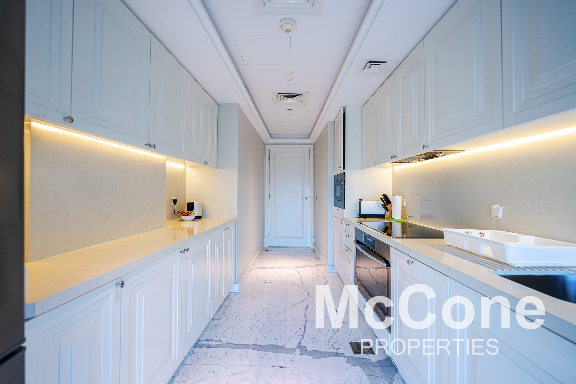 4 Bedroom Apartment for Rent in Kempinski BLVD, Downtown Dubai — photo 9 of 30