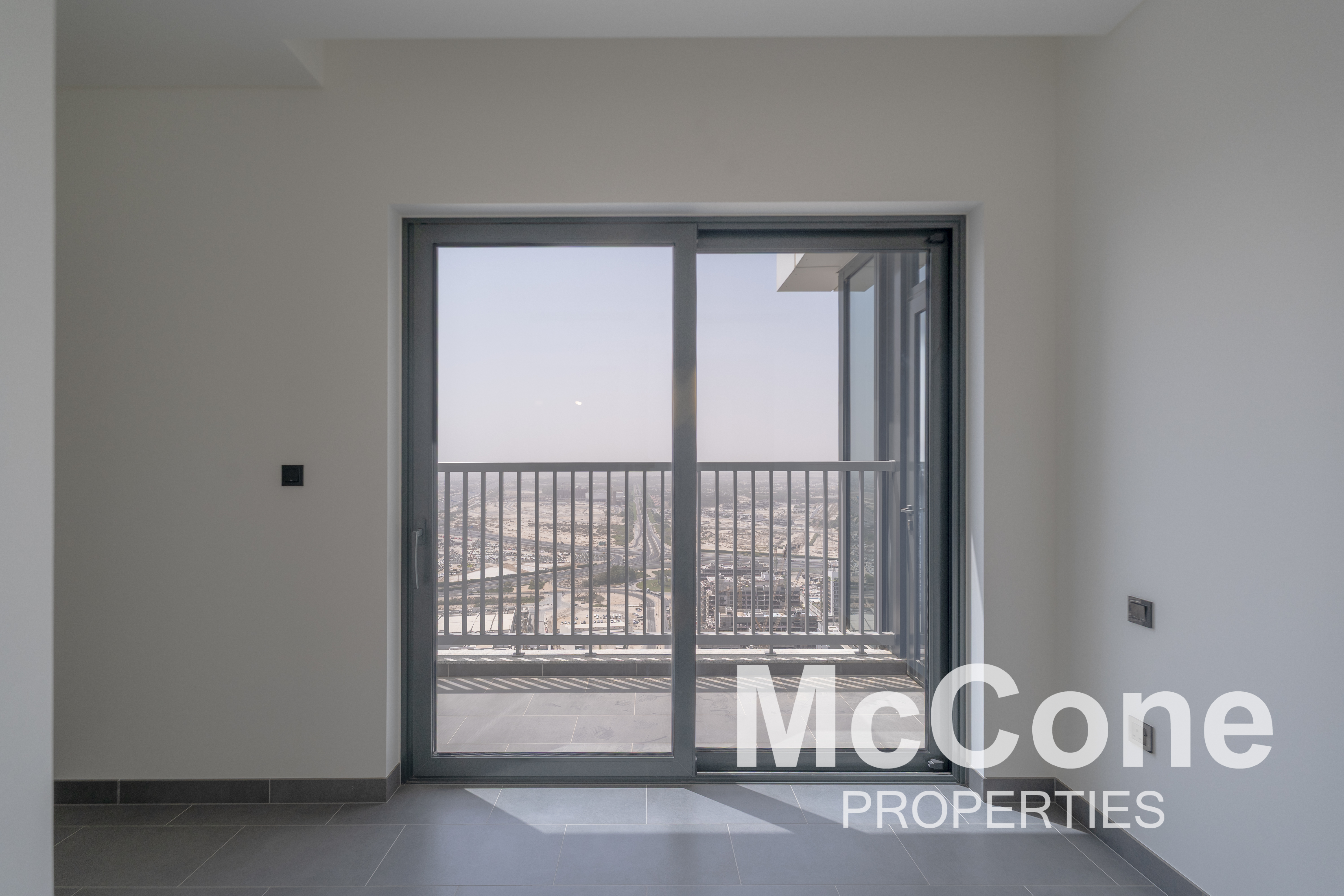 2 Bedroom Apartment for Rent in The Crest Tower B, Mohammed Bin Rashid City — photo 6 of 16