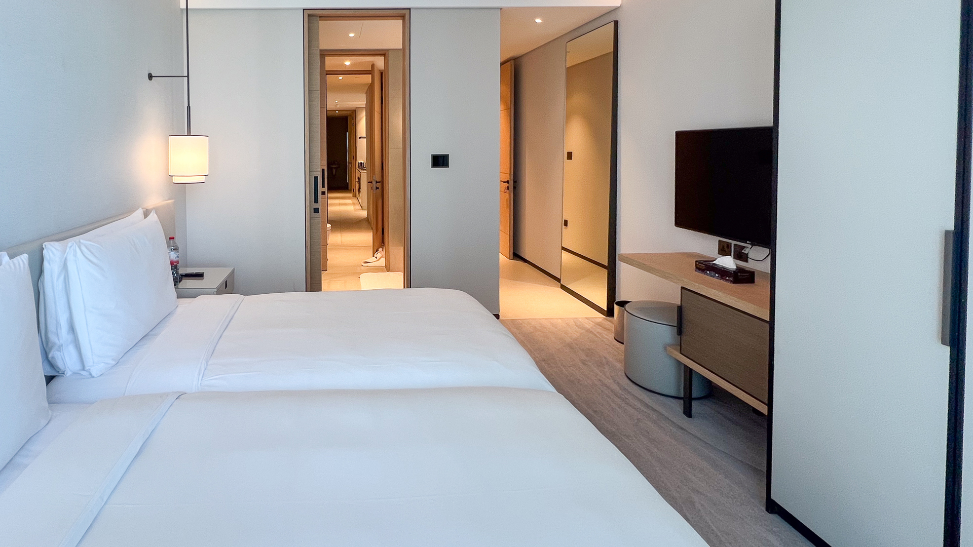 3 Bedroom Apartment for Rent in Jumeirah Gate Tower 2, Jumeirah Beach Residence — photograph 12 of 20