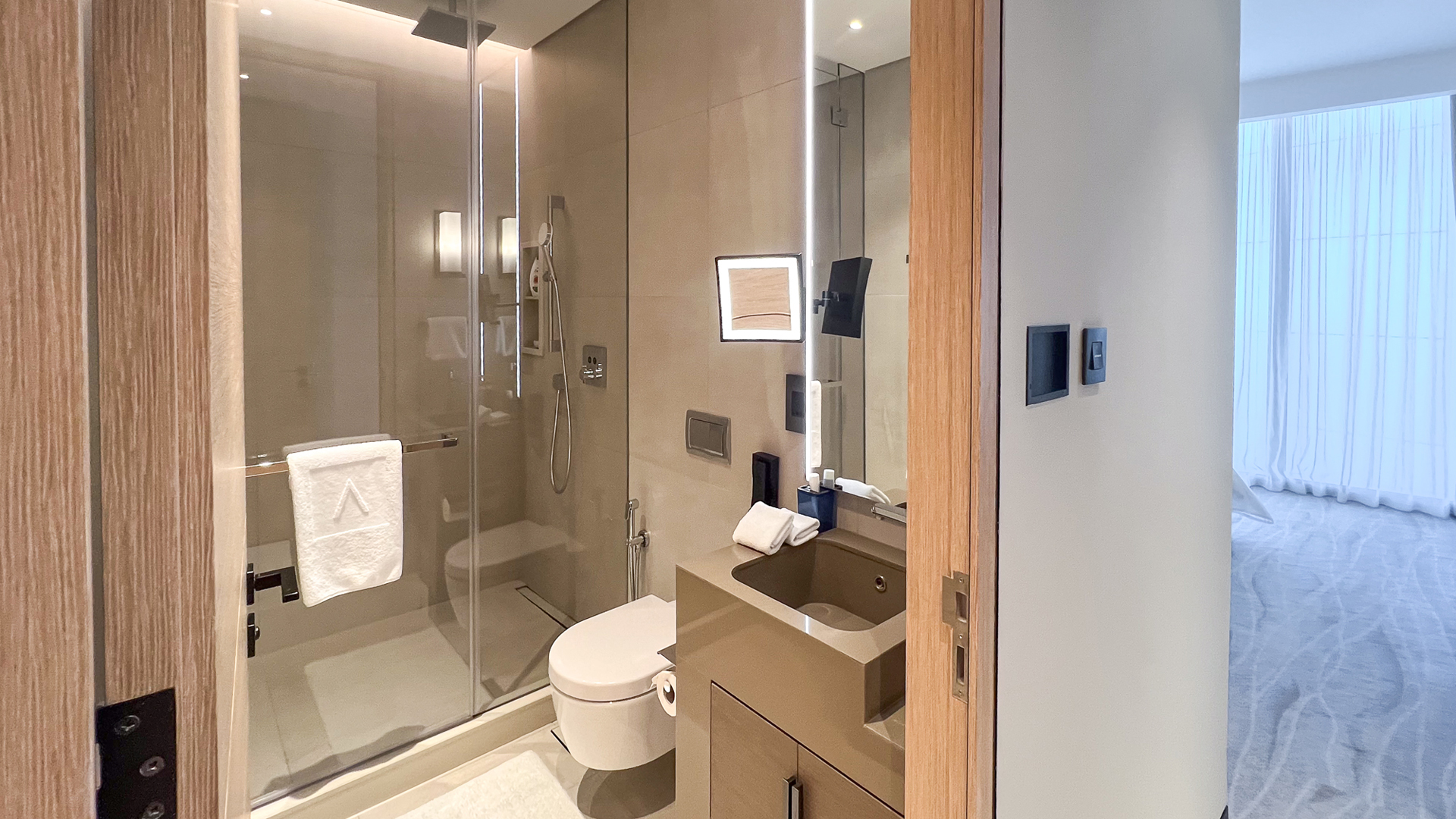 3 Bedroom Apartment for Rent in Jumeirah Gate Tower 2, Jumeirah Beach Residence — photograph 16 of 20