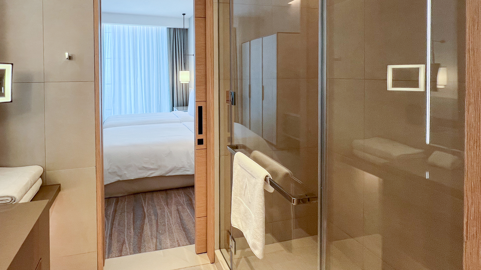 3 Bedroom Apartment for Rent in Jumeirah Gate Tower 2, Jumeirah Beach Residence — photograph 17 of 20