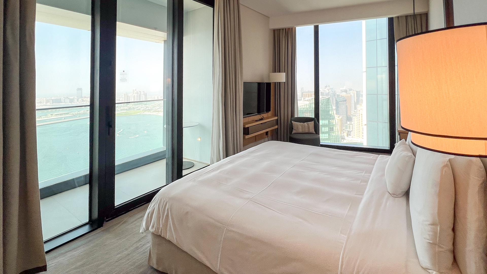 3 Bedroom Apartment for Rent in Jumeirah Gate Tower 2, Jumeirah Beach Residence — photo 9 of 20