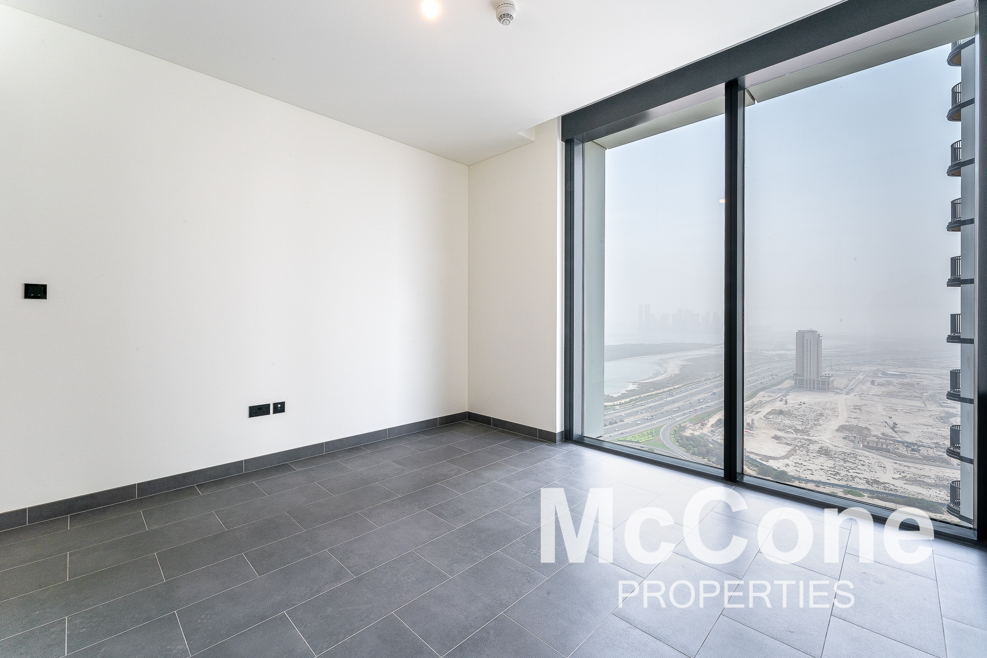 2 Bedroom Apartment for Rent in The Crest Tower B, Mohammed Bin Rashid City — photo 8 of 17